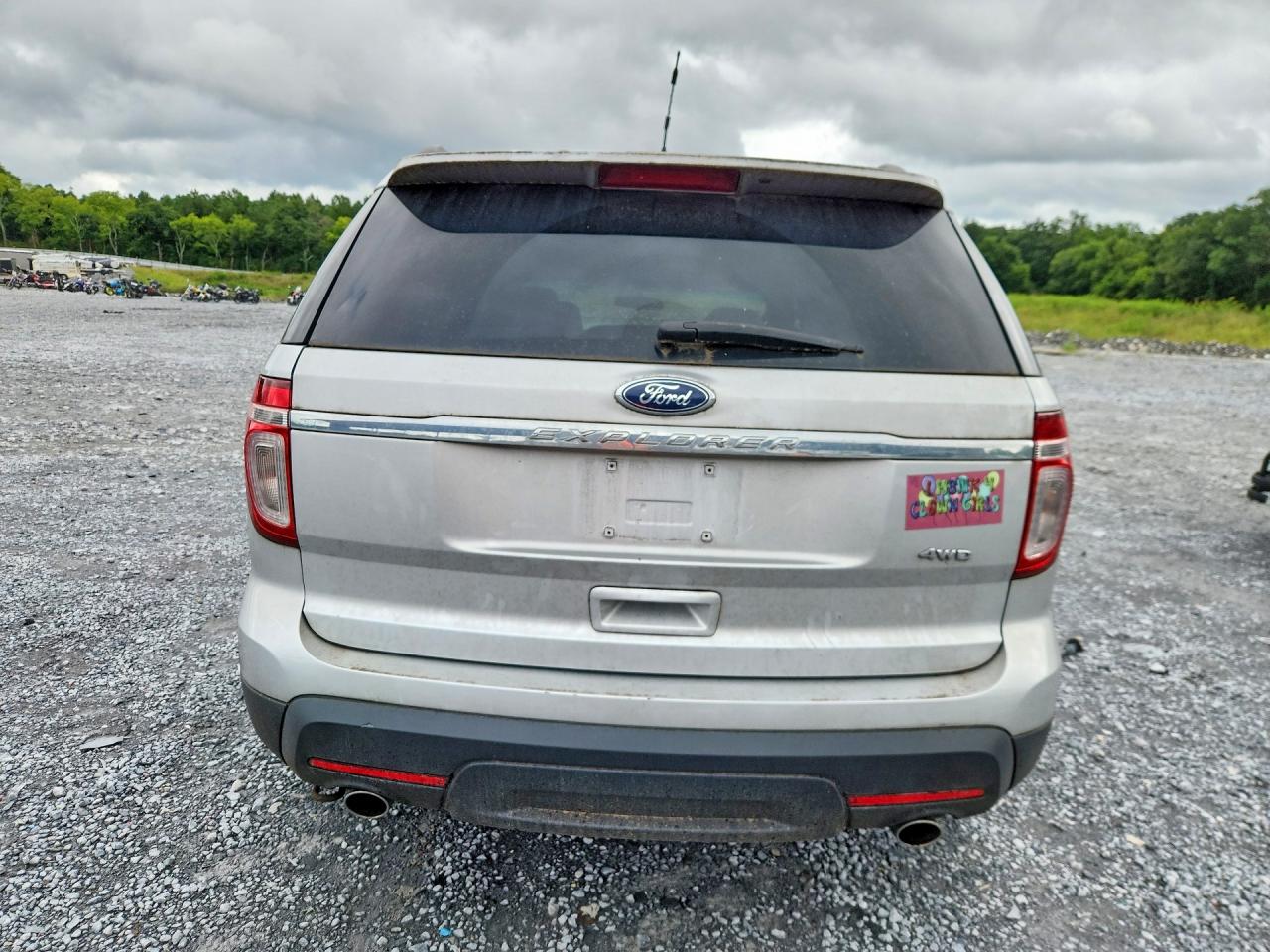 2014 Ford Explorer Silver vin: 1FM5K8B86EGC27687