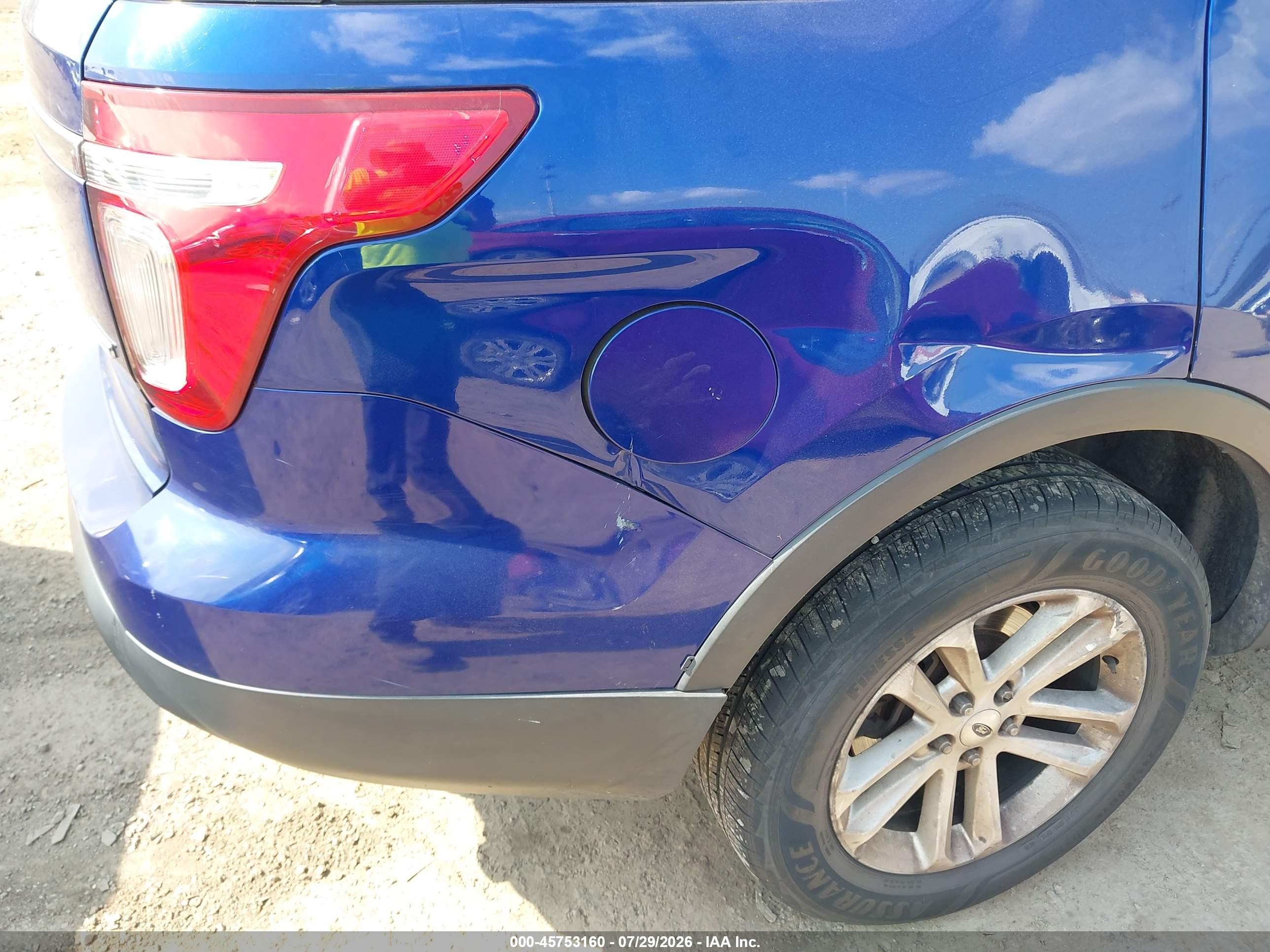 2015 Ford Explorer   Синий vin: 1FM5K8B86FGA35784