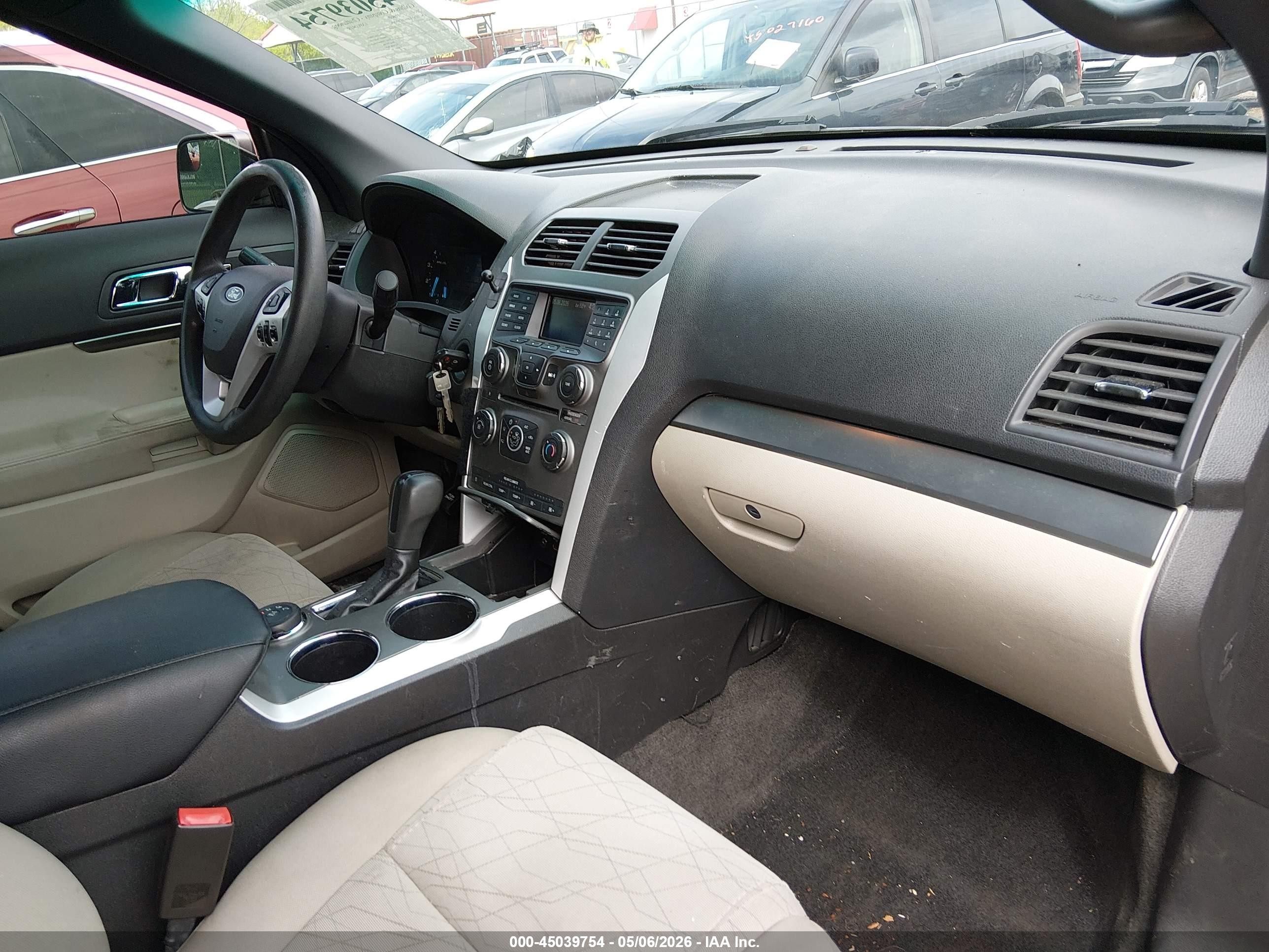 2014 Ford Explorer   Black vin: 1FM5K8B87EGA92056