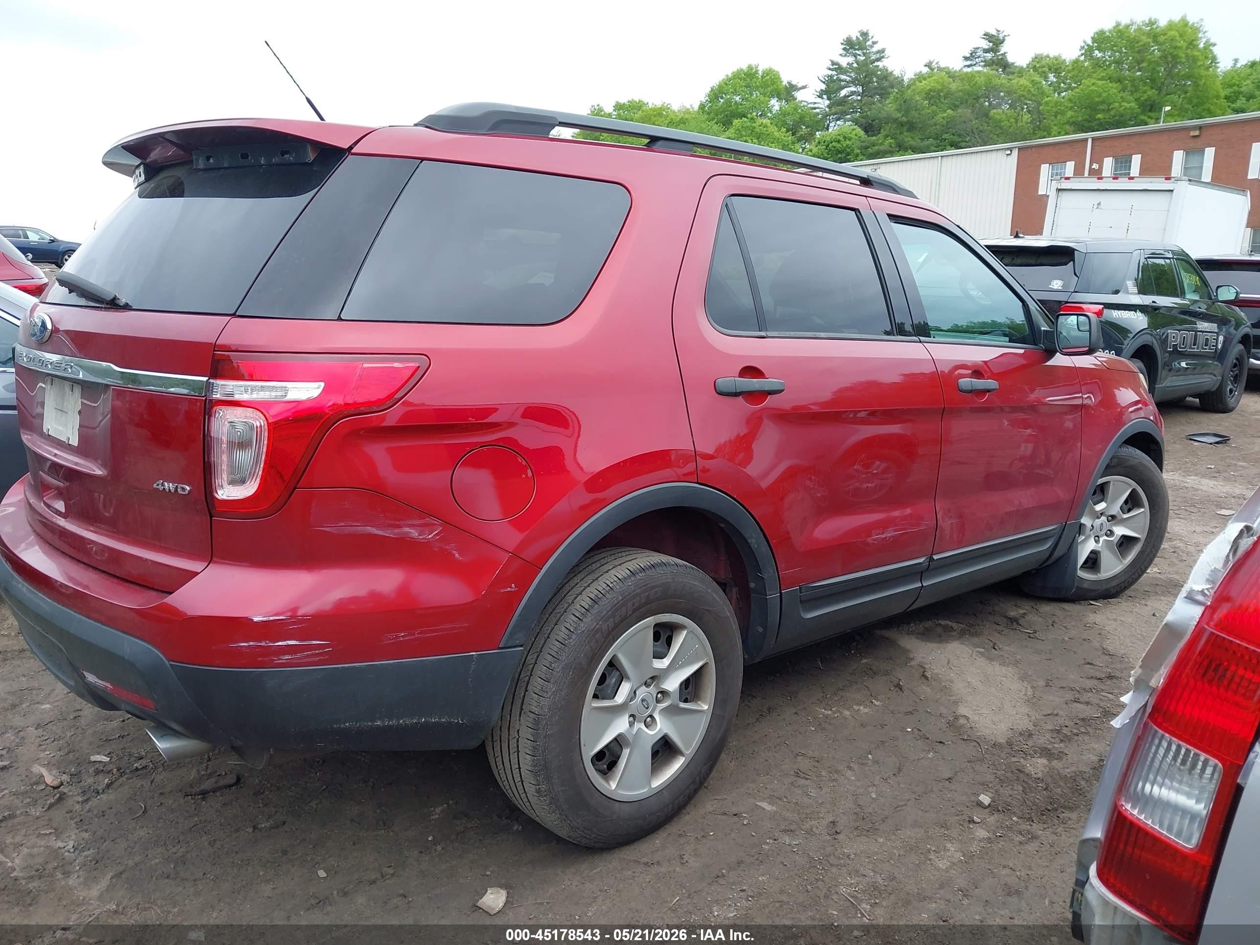 2014 Ford Explorer   Красный vin: 1FM5K8B87EGC26712