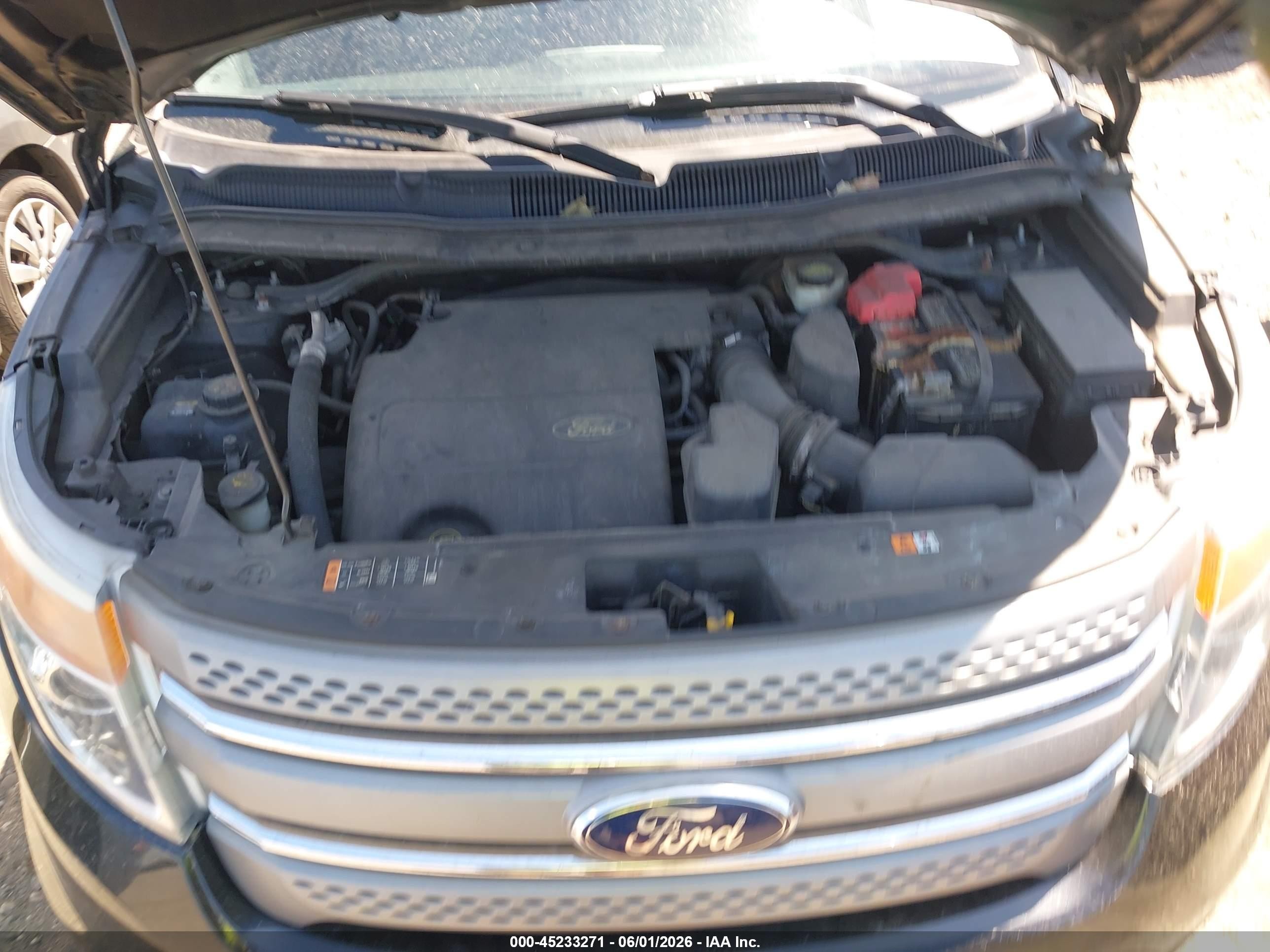2015 Ford Explorer   Black vin: 1FM5K8B87FGA81401