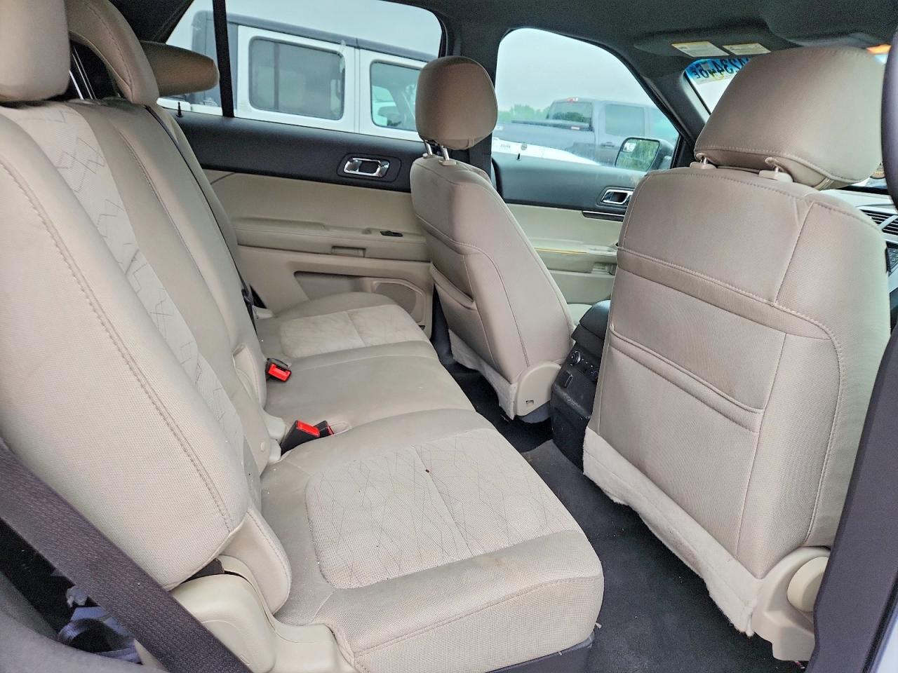 2015 Ford Explorer Белый vin: 1FM5K8B87FGB09956