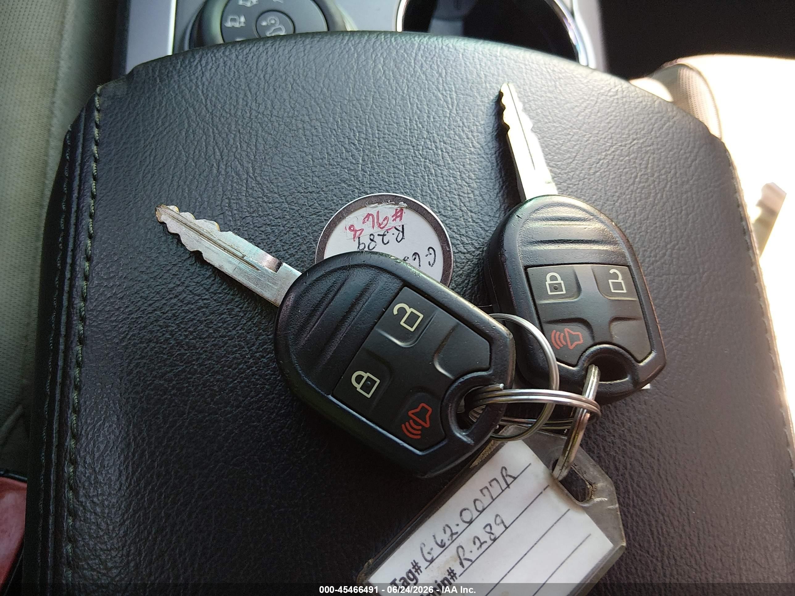 2015 Ford Explorer   Белый vin: 1FM5K8B87FGC42474