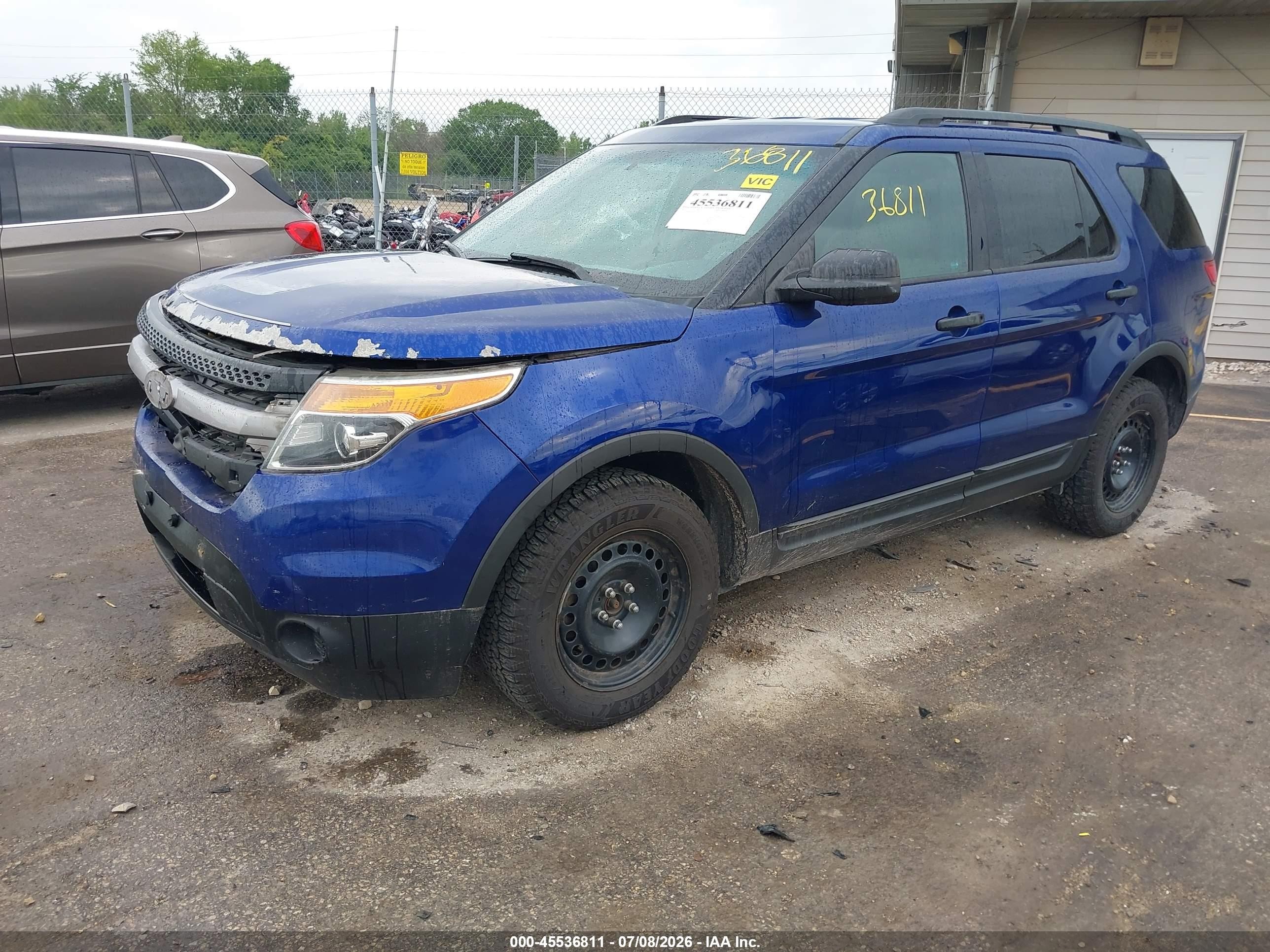 2013 Ford Explorer   Blue vin: 1FM5K8B89DGA49613