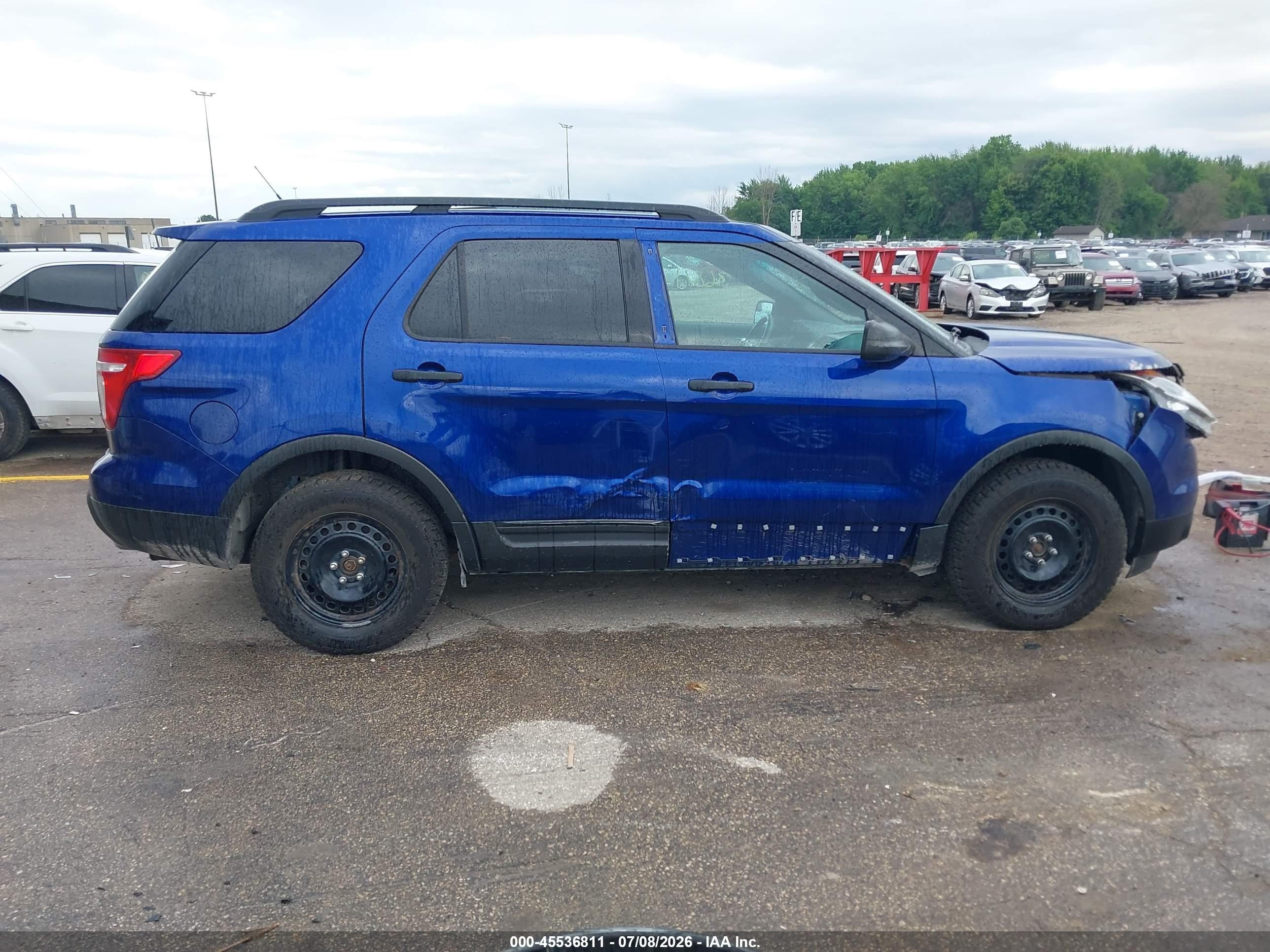 2013 Ford Explorer   Blue vin: 1FM5K8B89DGA49613