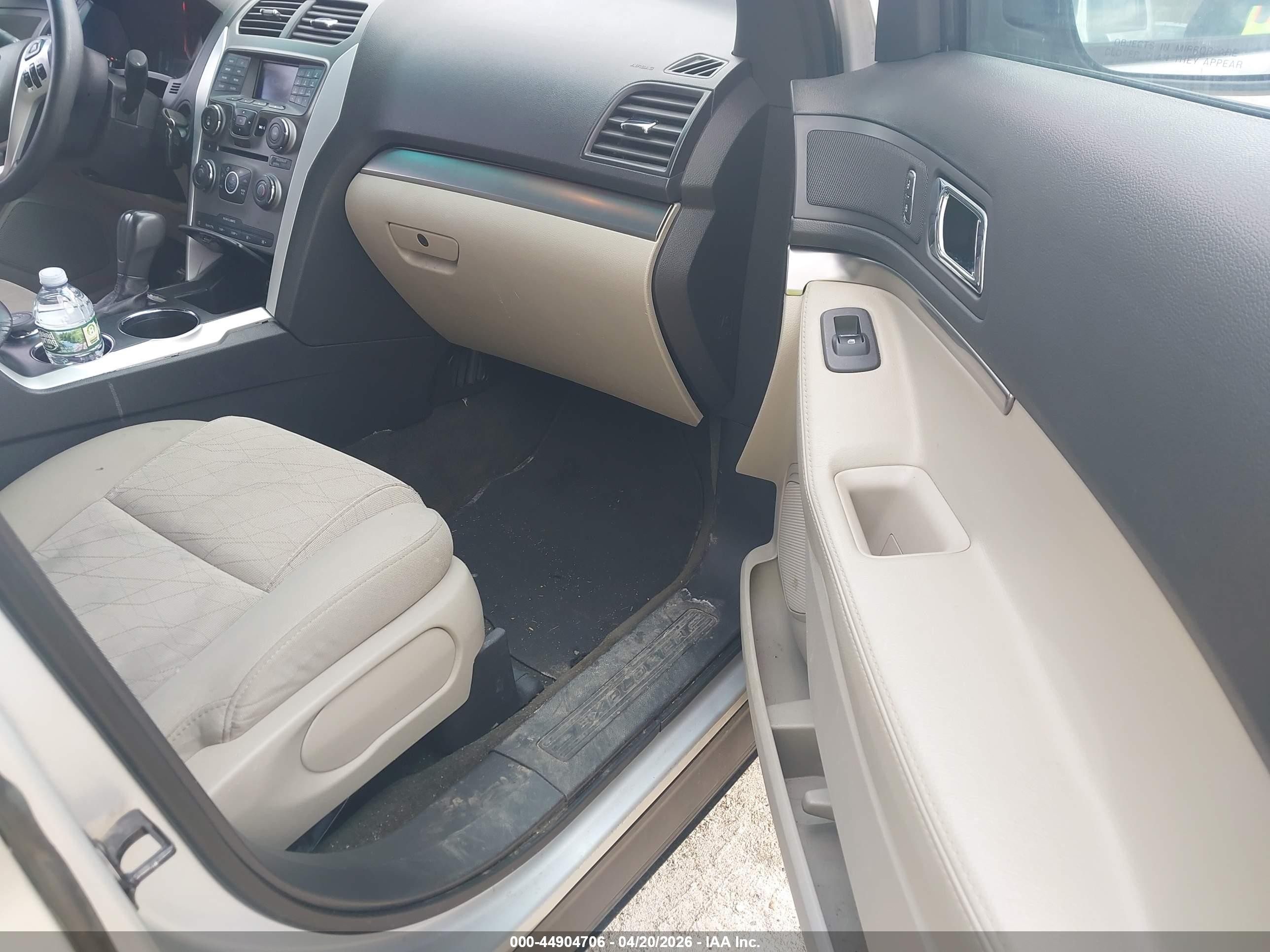2013 Ford Explorer   Silver vin: 1FM5K8B89DGC40870
