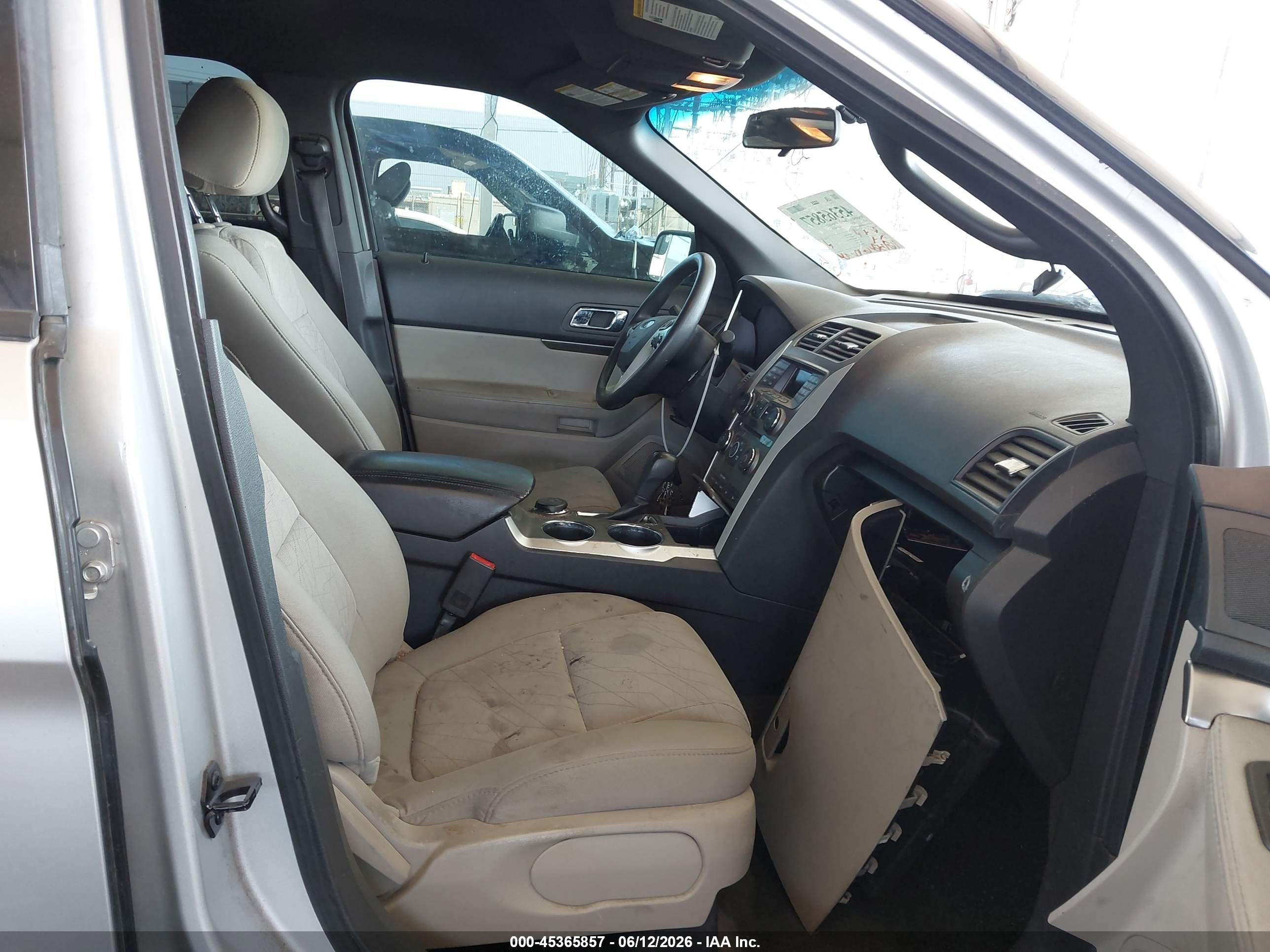 2013 Ford Explorer   Серый vin: 1FM5K8B89DGC63355