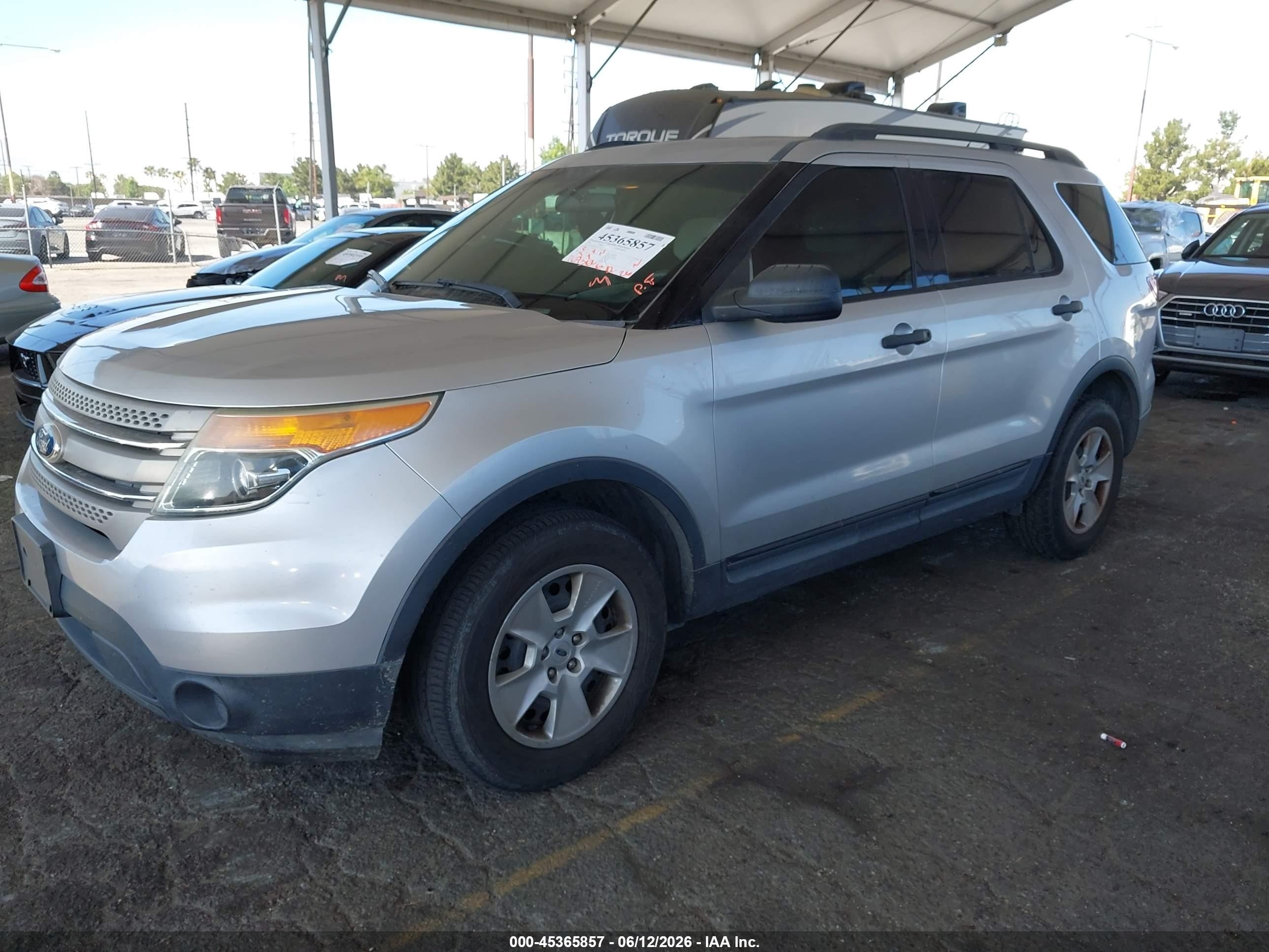 2013 Ford Explorer   Серый vin: 1FM5K8B89DGC63355