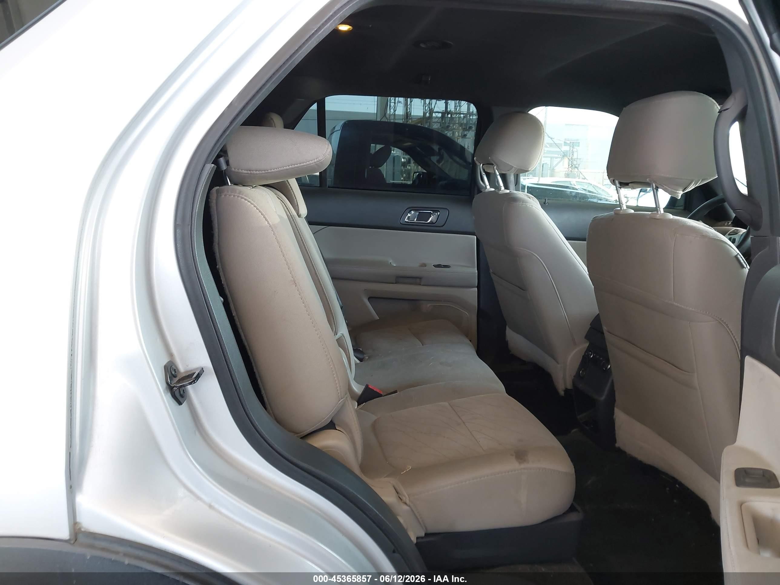 2013 Ford Explorer   Серый vin: 1FM5K8B89DGC63355