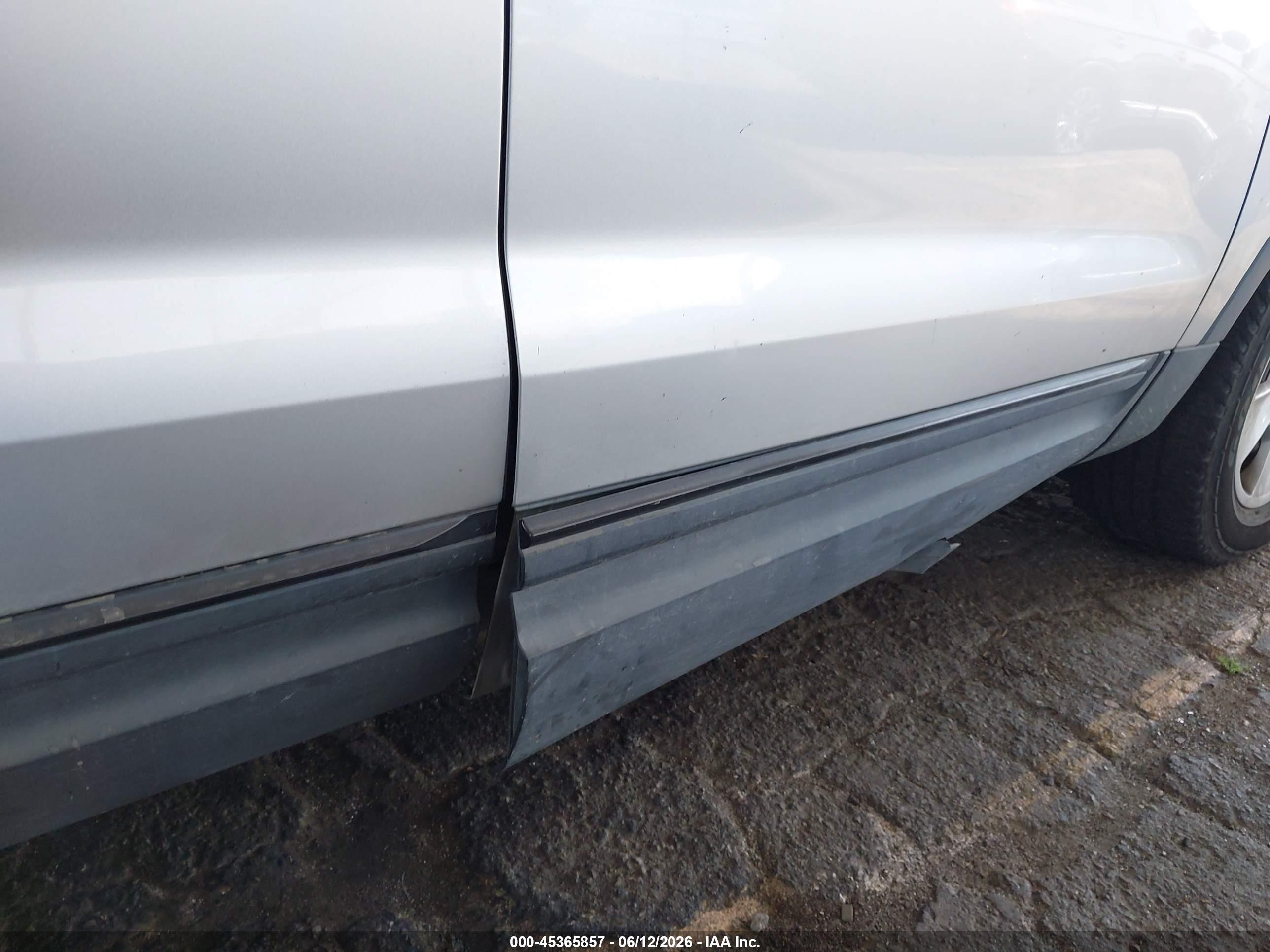 2013 Ford Explorer   Серый vin: 1FM5K8B89DGC63355