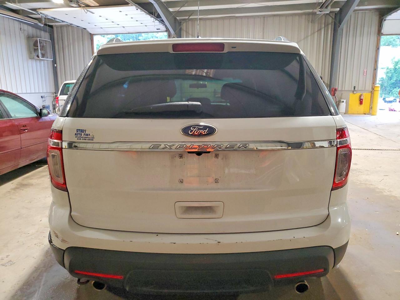 2014 Ford Explorer White vin: 1FM5K8B89EGA31579