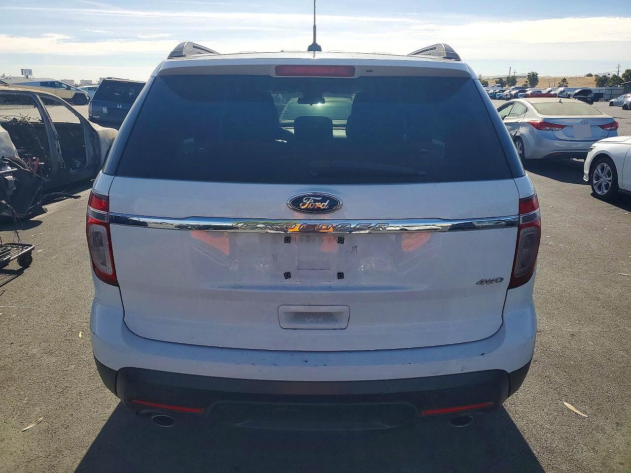 2014 Ford Explorer White vin: 1FM5K8B89EGA55624