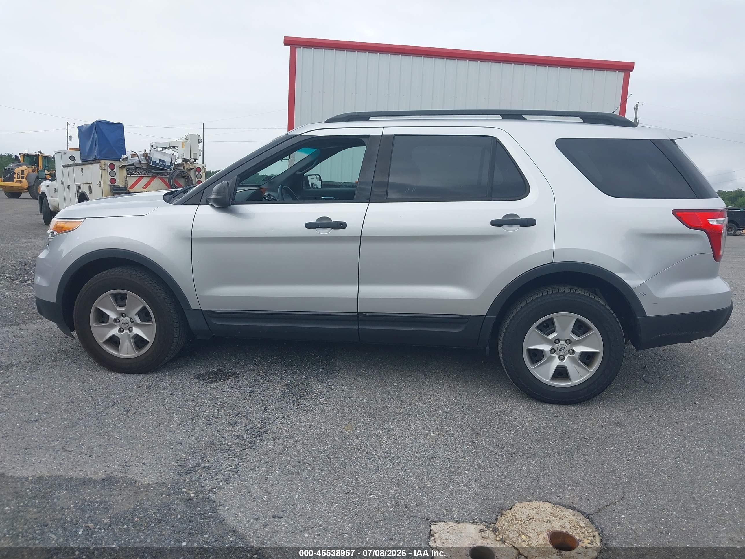 2014 Ford Explorer   Cream vin: 1FM5K8B89EGA76618