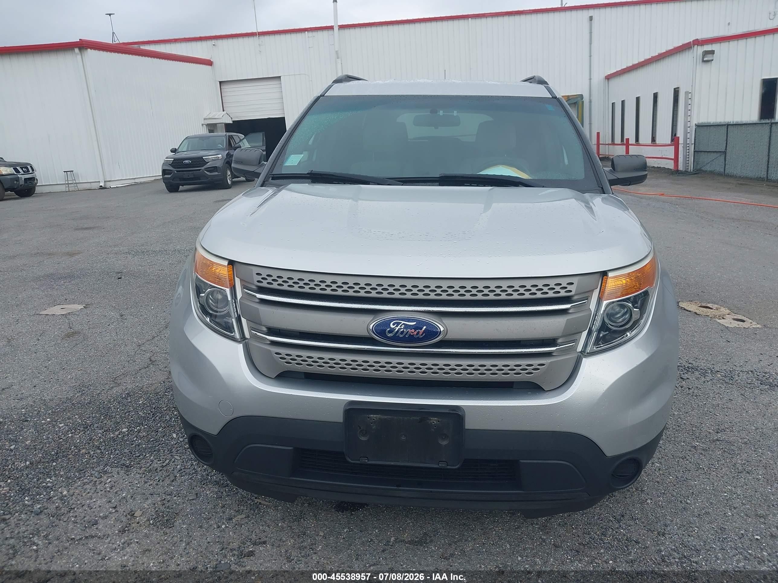 2014 Ford Explorer   Cream vin: 1FM5K8B89EGA76618