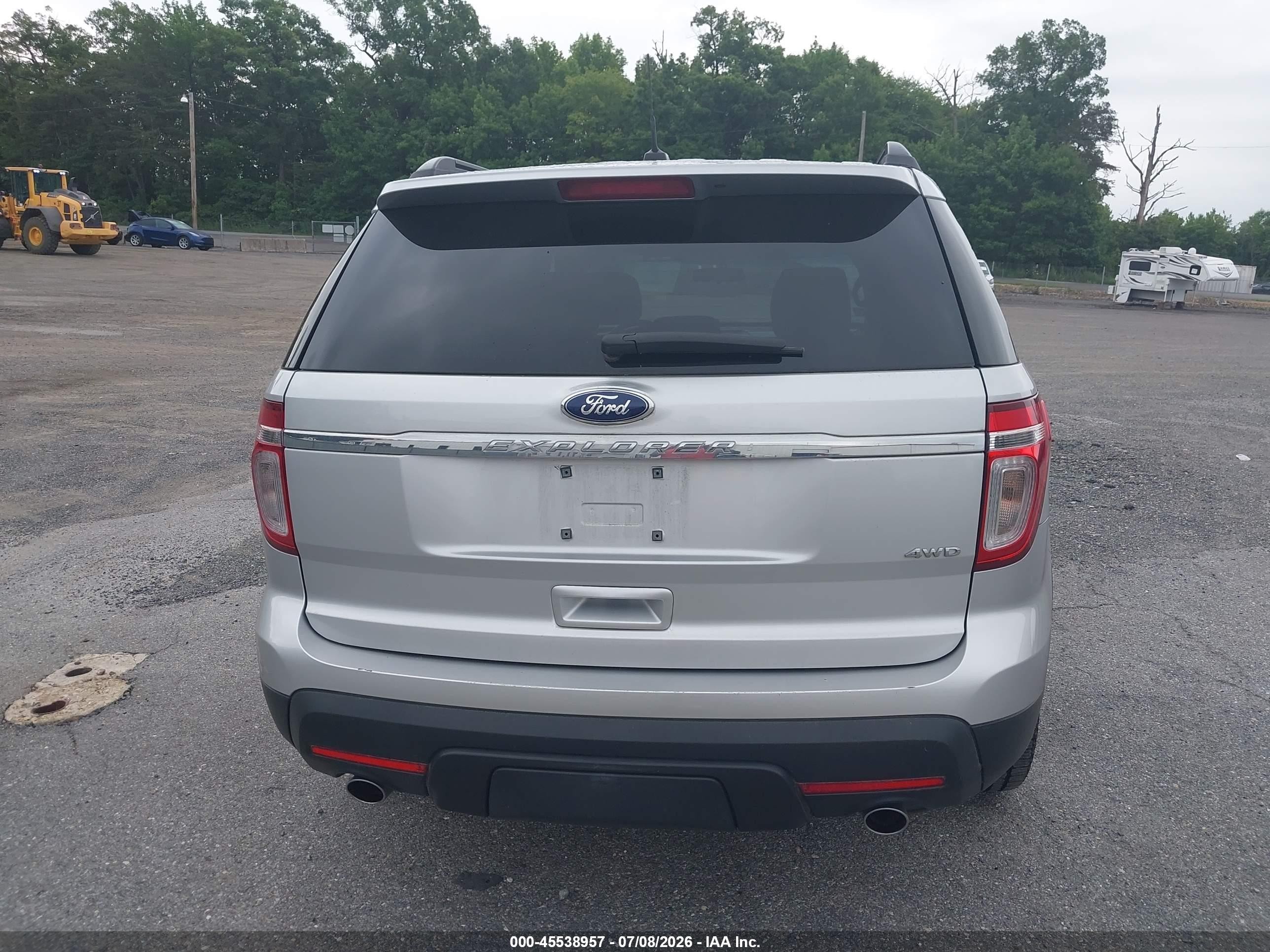 2014 Ford Explorer   Cream vin: 1FM5K8B89EGA76618