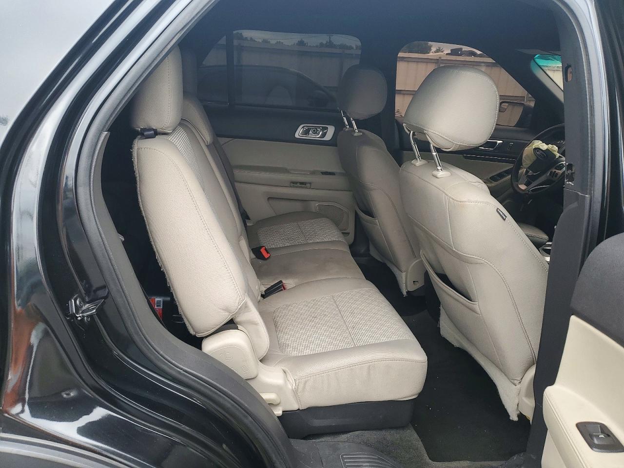 2015 Ford Explorer Черный vin: 1FM5K8B89FGA41773