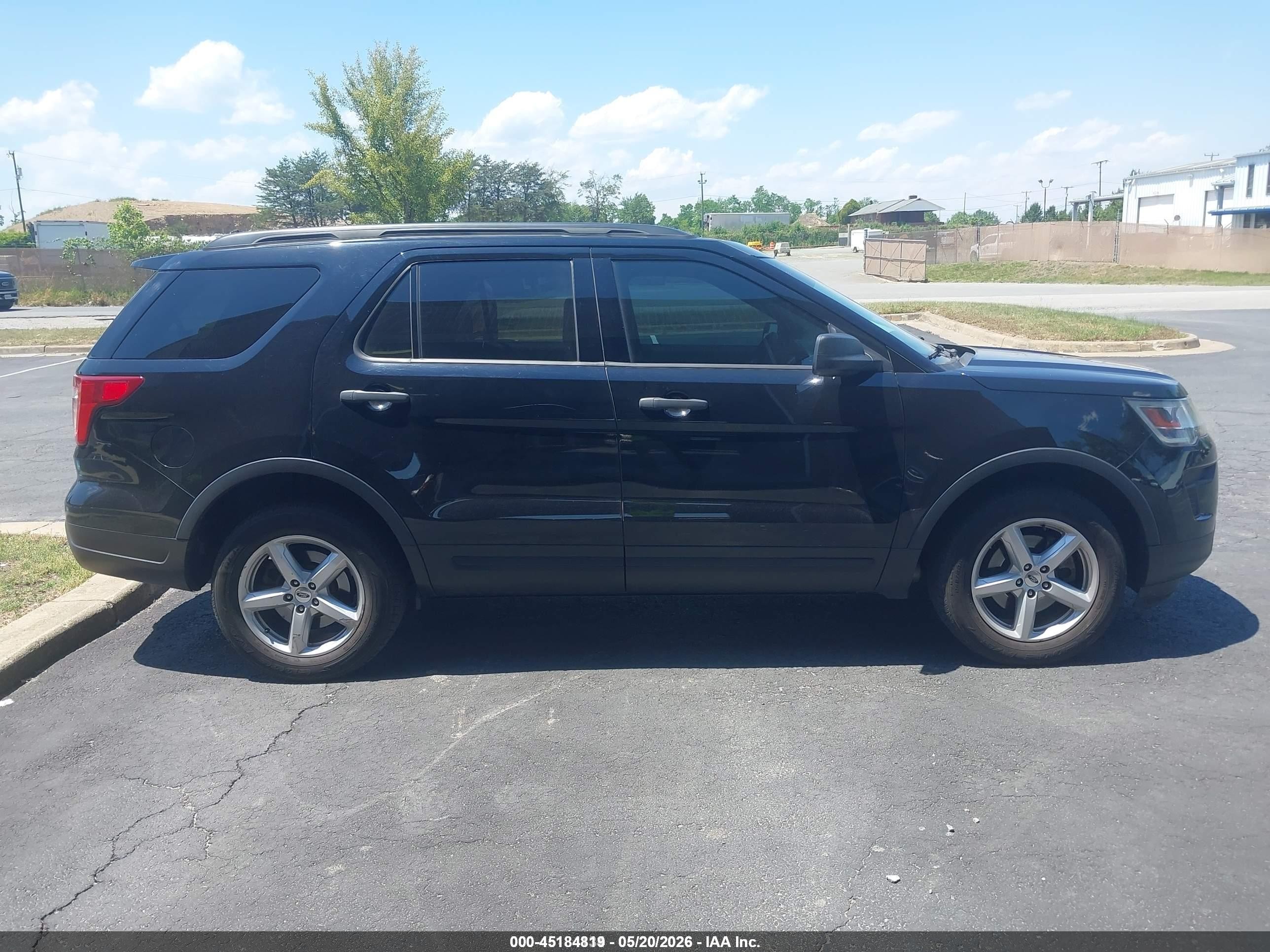 2018 Ford Explorer   Black vin: 1FM5K8BH1JGC45329