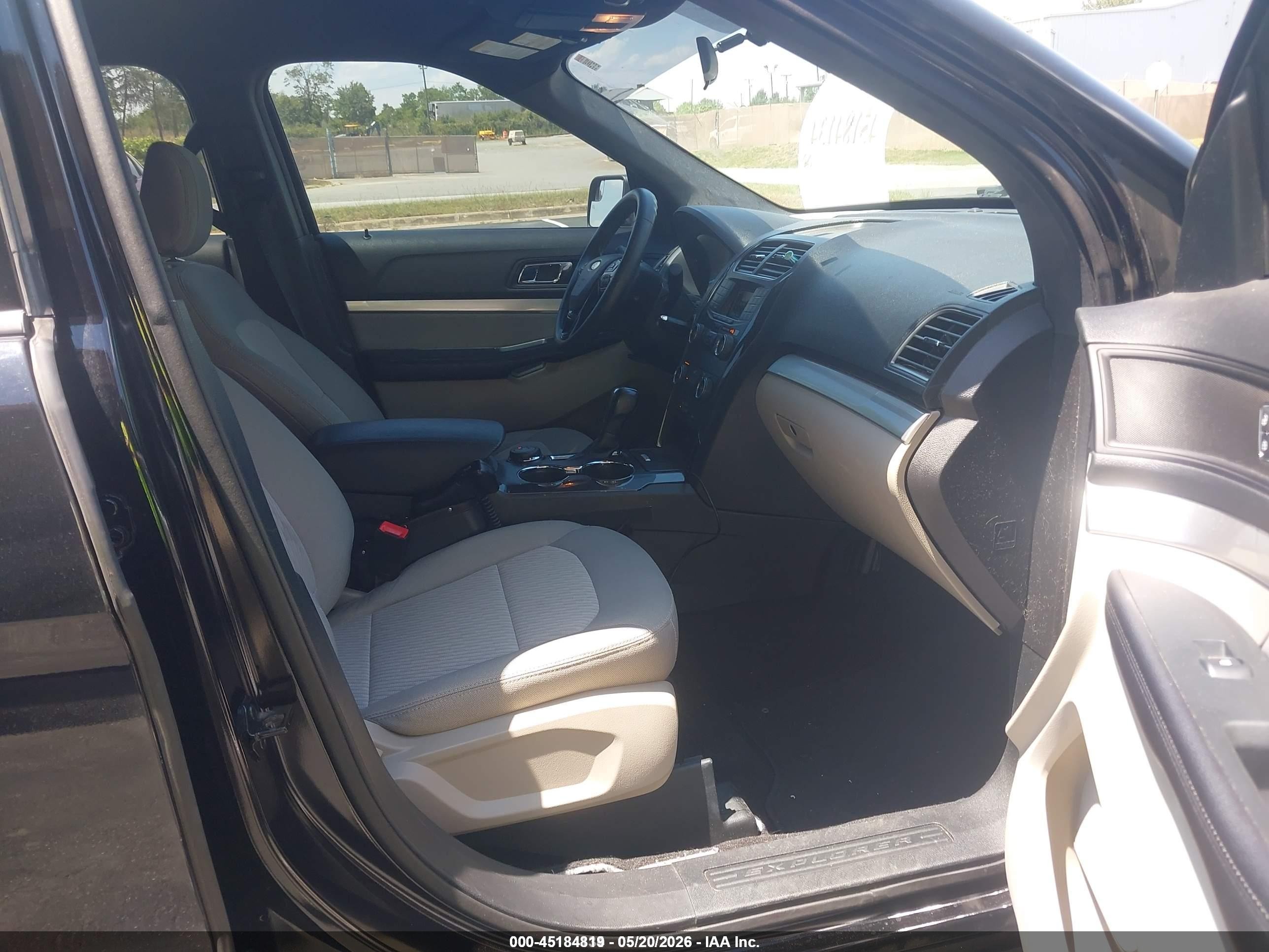 2018 Ford Explorer   Black vin: 1FM5K8BH1JGC45329