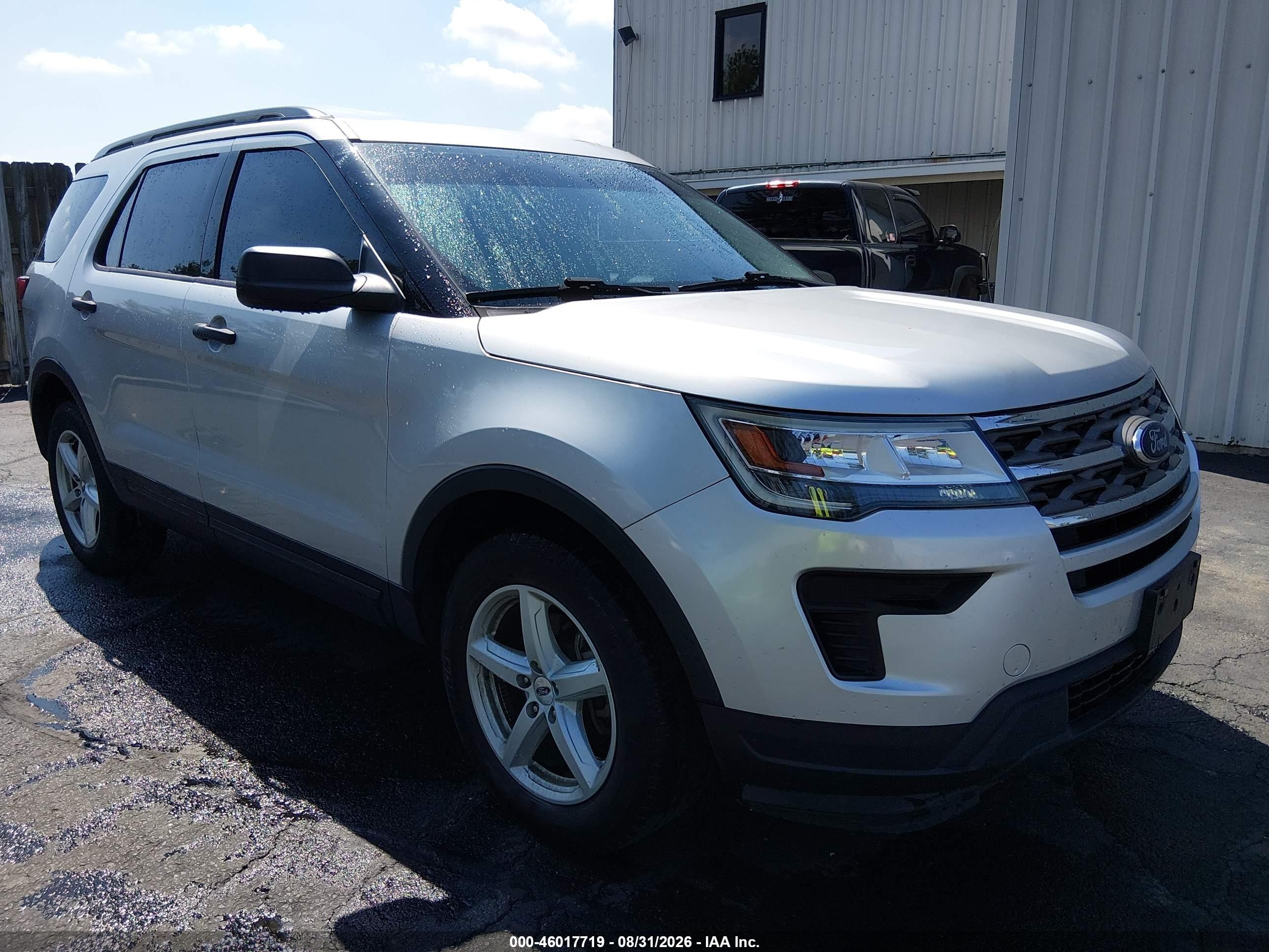 2018 Ford Explorer   Silver vin: 1FM5K8BH7JGC57131