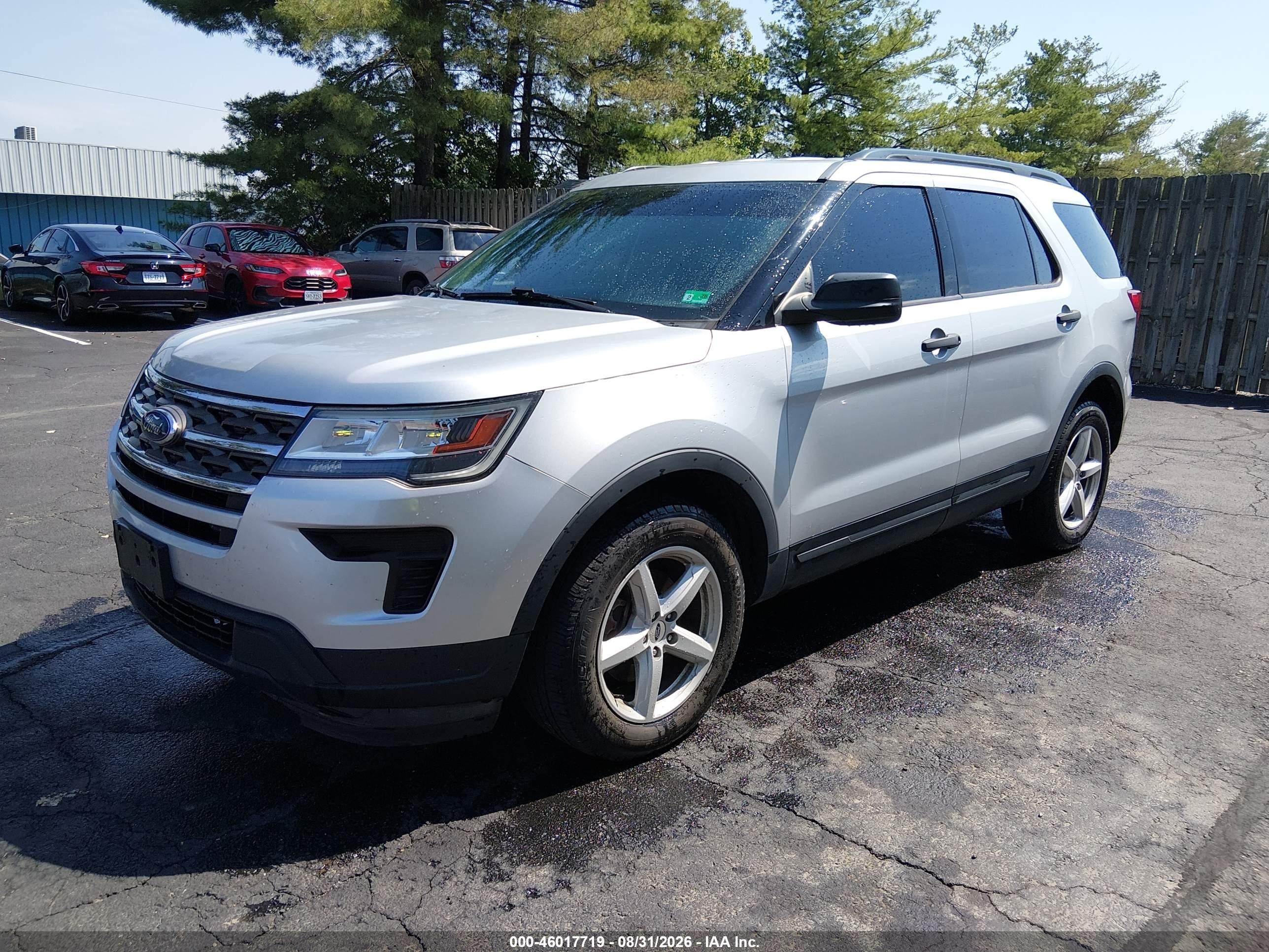 2018 Ford Explorer   Silver vin: 1FM5K8BH7JGC57131