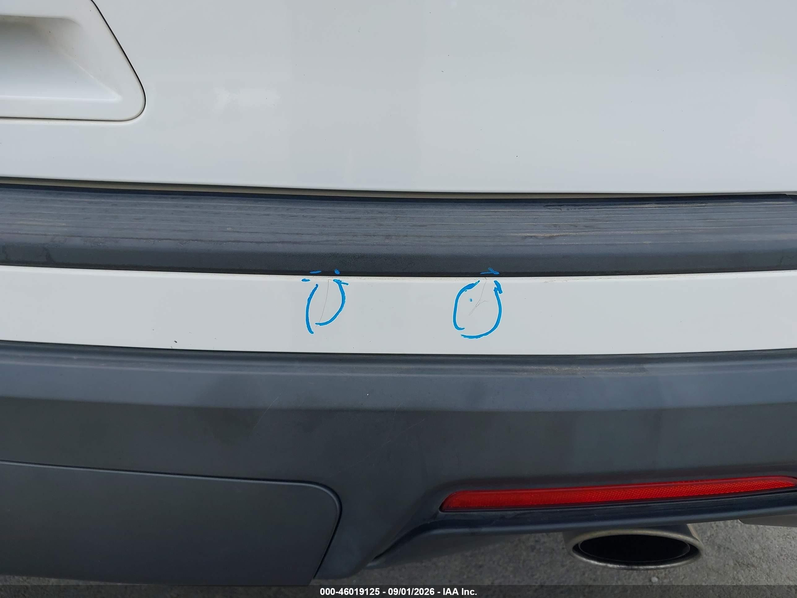 2018 Ford Explorer   Белый vin: 1FM5K8BH8JGC45215