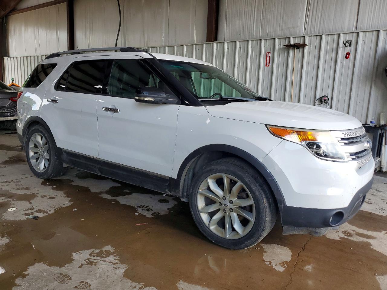 2013 Ford Explorer Xlt White vin: 1FM5K8D80DGA33118