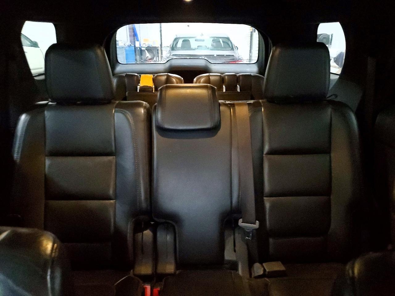 2013 Ford Explorer Xlt White vin: 1FM5K8D80DGA33118
