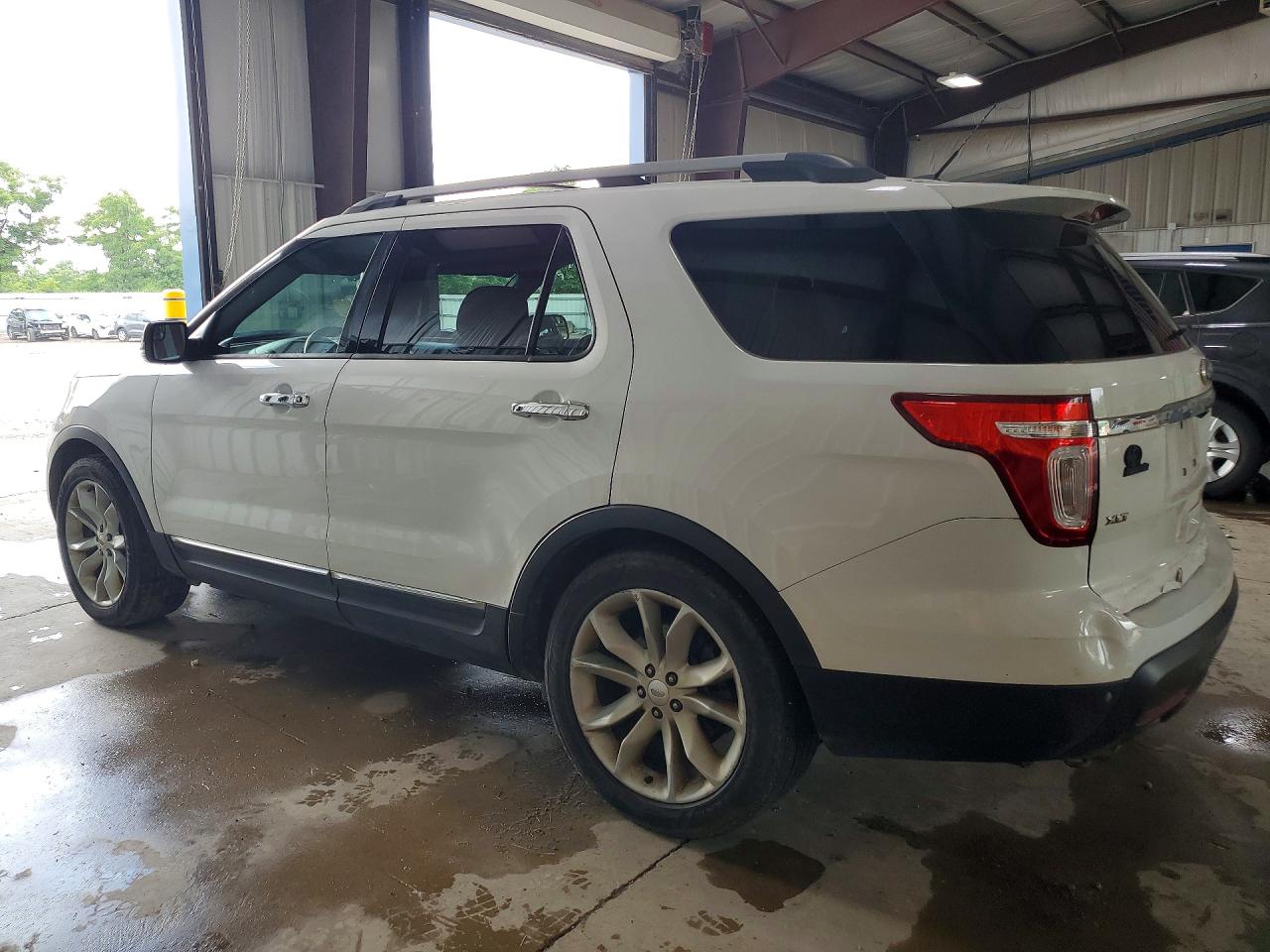 2013 Ford Explorer Xlt White vin: 1FM5K8D80DGA33118