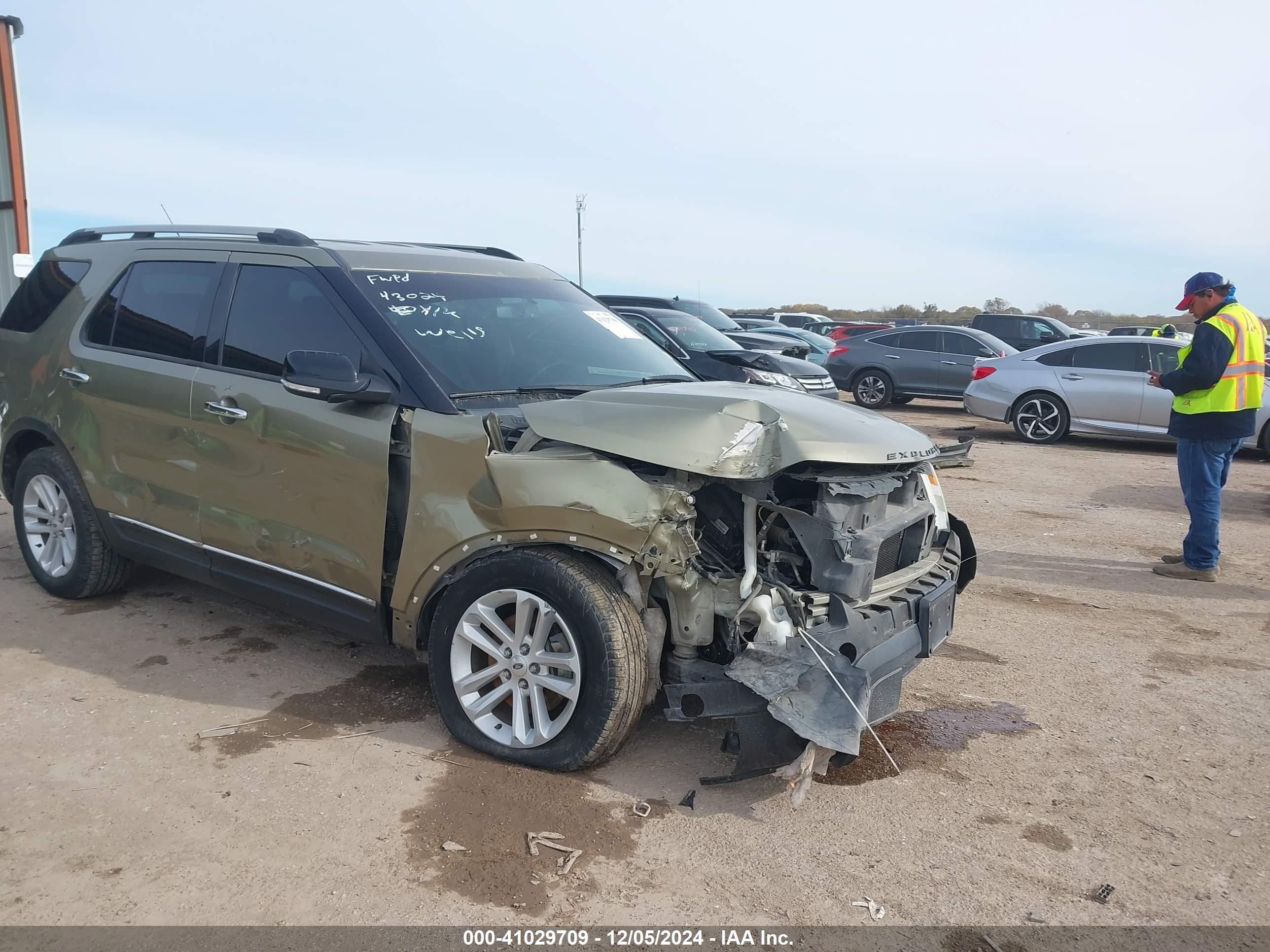 Price & History 2013 Ford Explorer Xlt 3.5l V-6 Dohc, Vvt, 290hp
