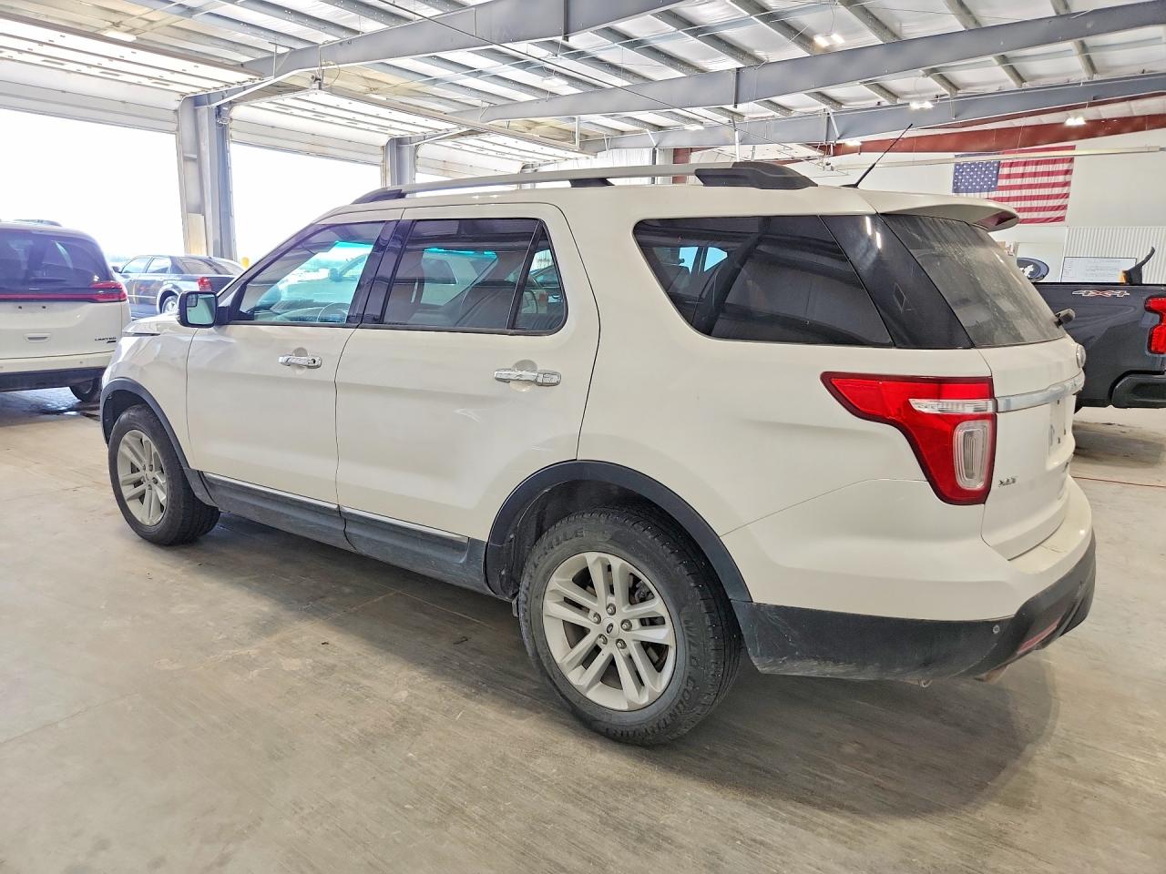 2013 Ford Explorer Xlt White vin: 1FM5K8D80DGA58830