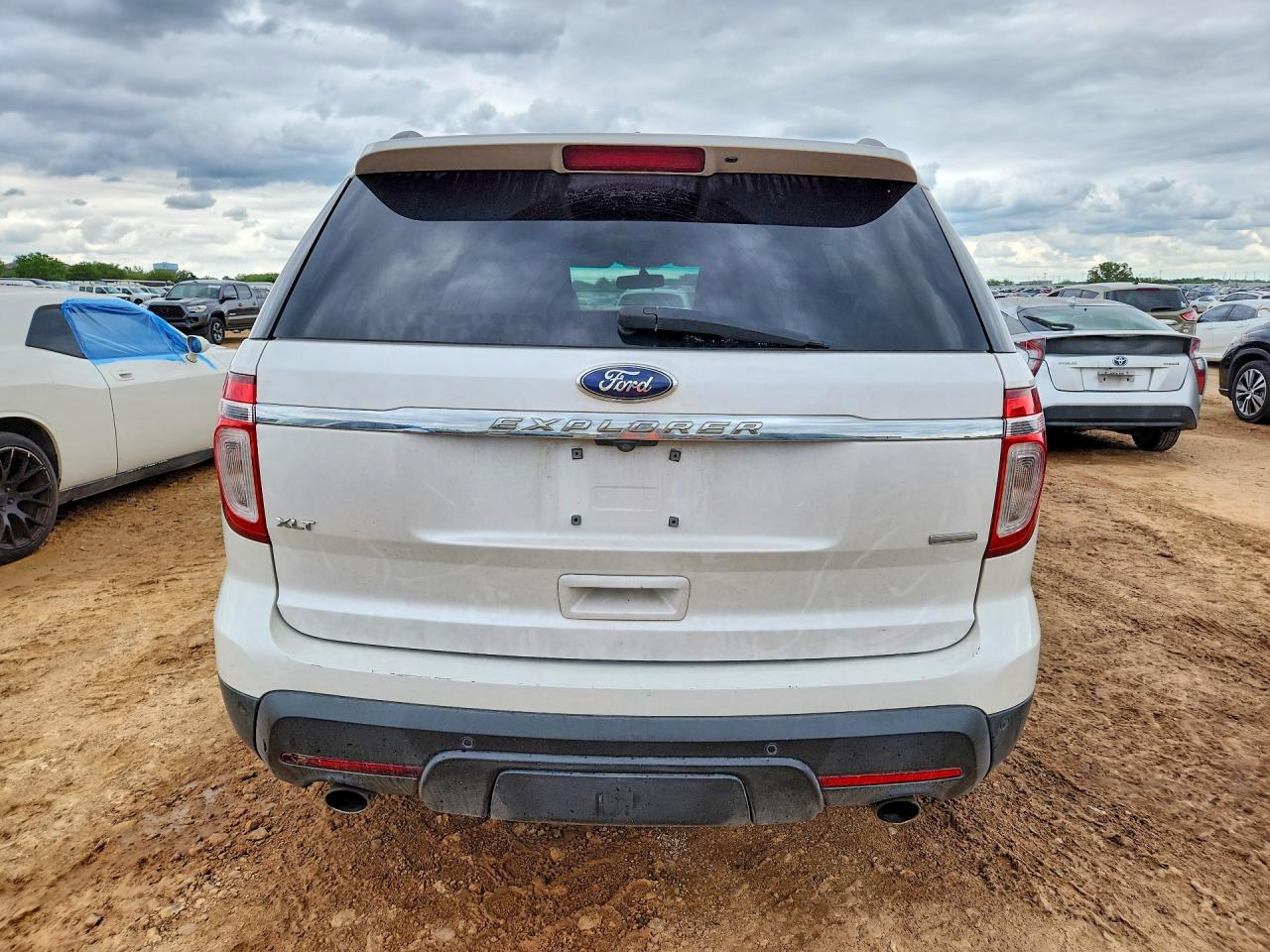 2013 Ford Explorer Xlt White vin: 1FM5K8D80DGA78740