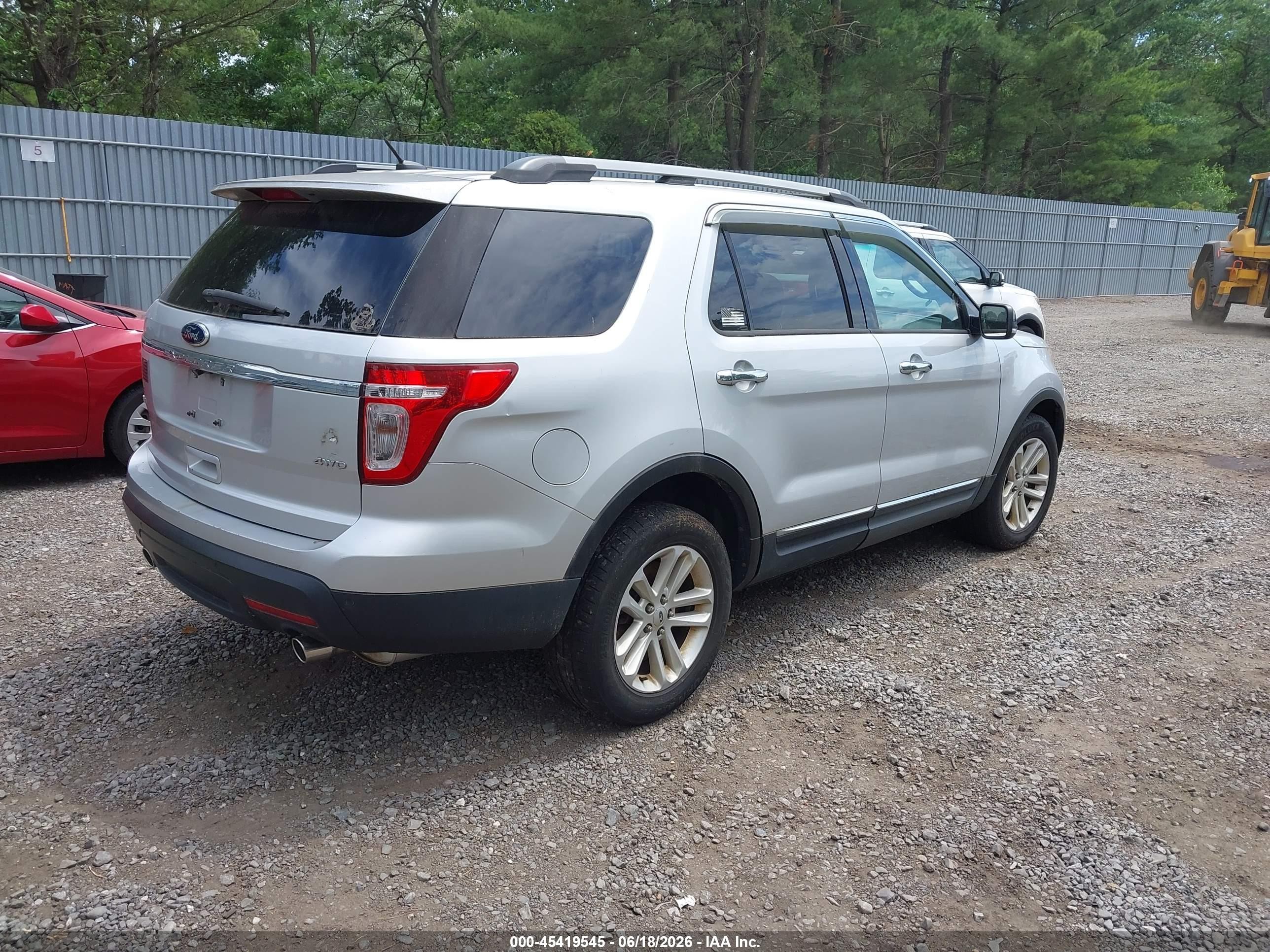 2013 Ford Explorer Xlt Silver vin: 1FM5K8D80DGC04692