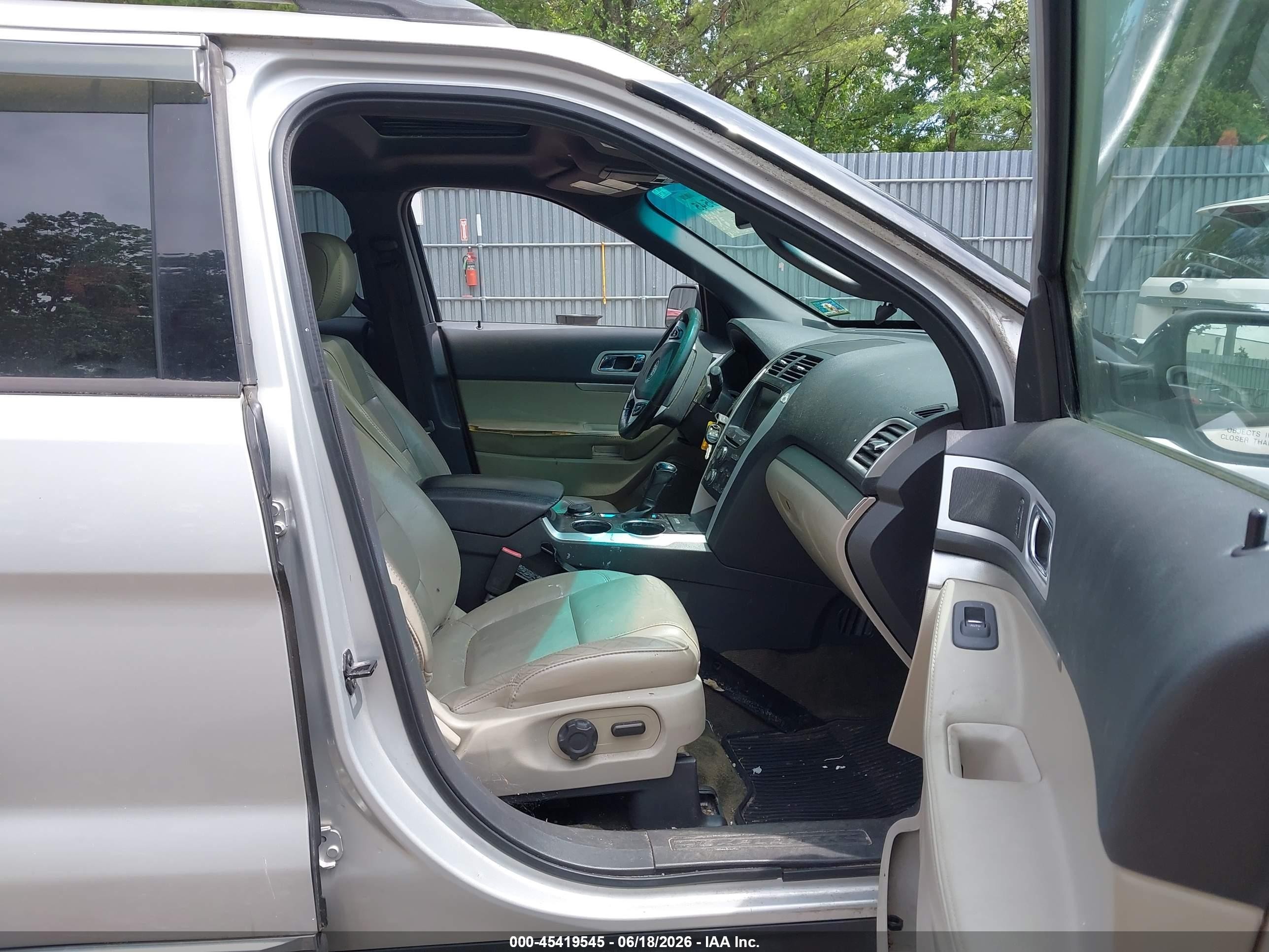 2013 Ford Explorer Xlt Silver vin: 1FM5K8D80DGC04692