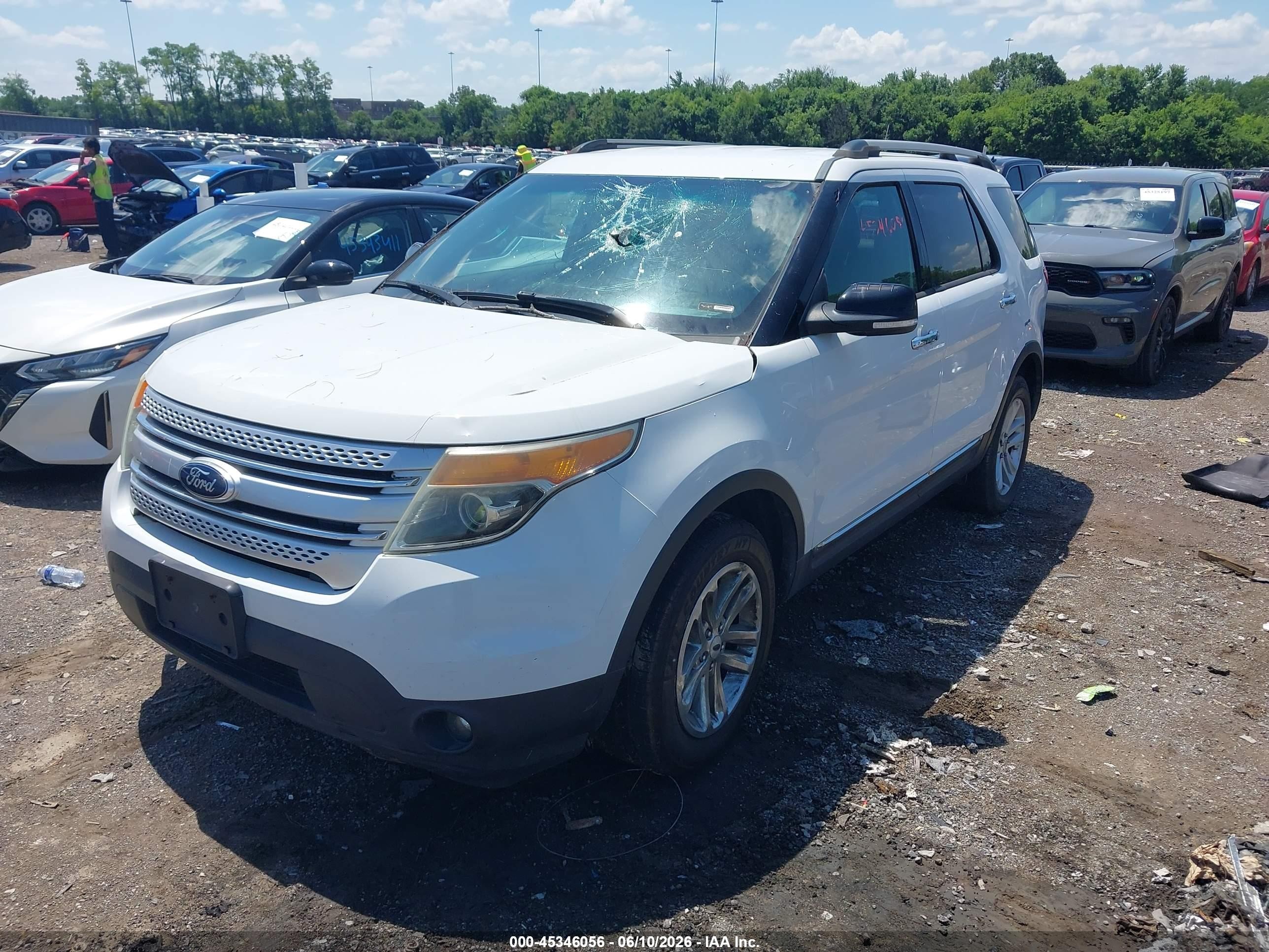2013 Ford Explorer Xlt White vin: 1FM5K8D80DGC71647