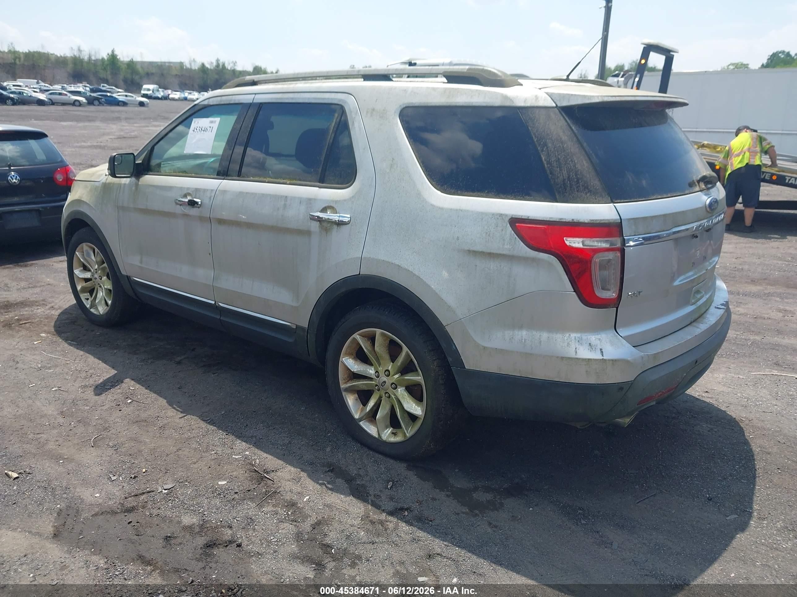 2014 Ford Explorer Xlt Silver vin: 1FM5K8D80EGA15445