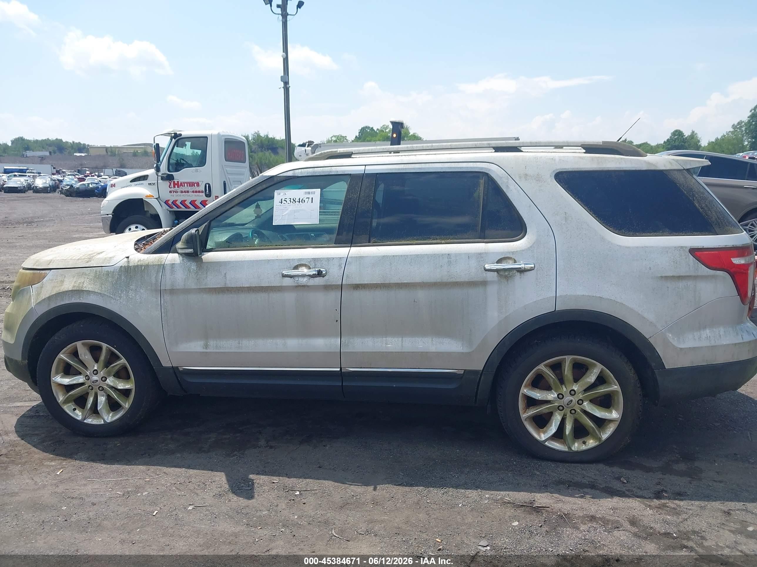2014 Ford Explorer Xlt Silver vin: 1FM5K8D80EGA15445