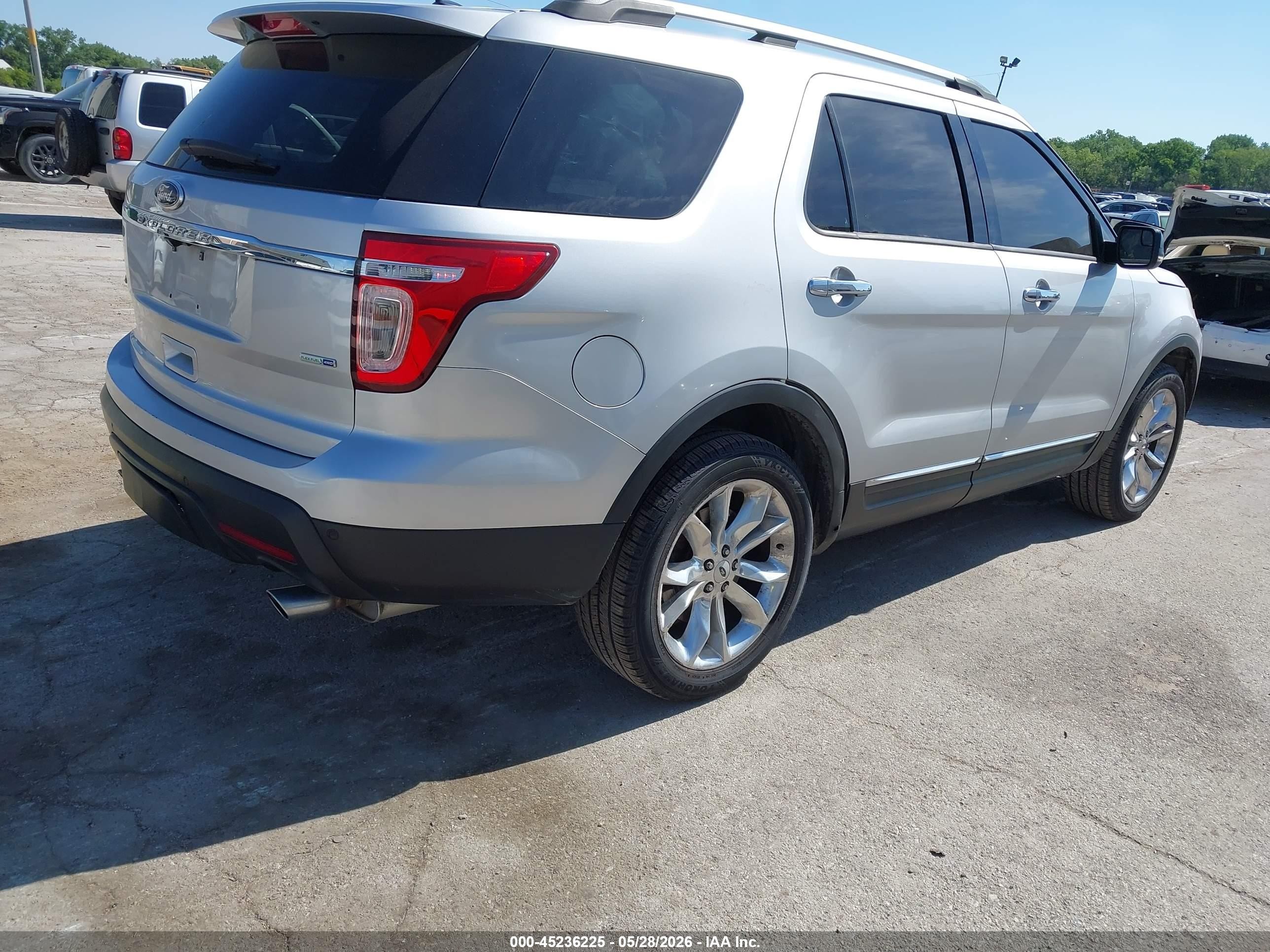 2014 Ford Explorer Xlt Gray vin: 1FM5K8D80EGA36926