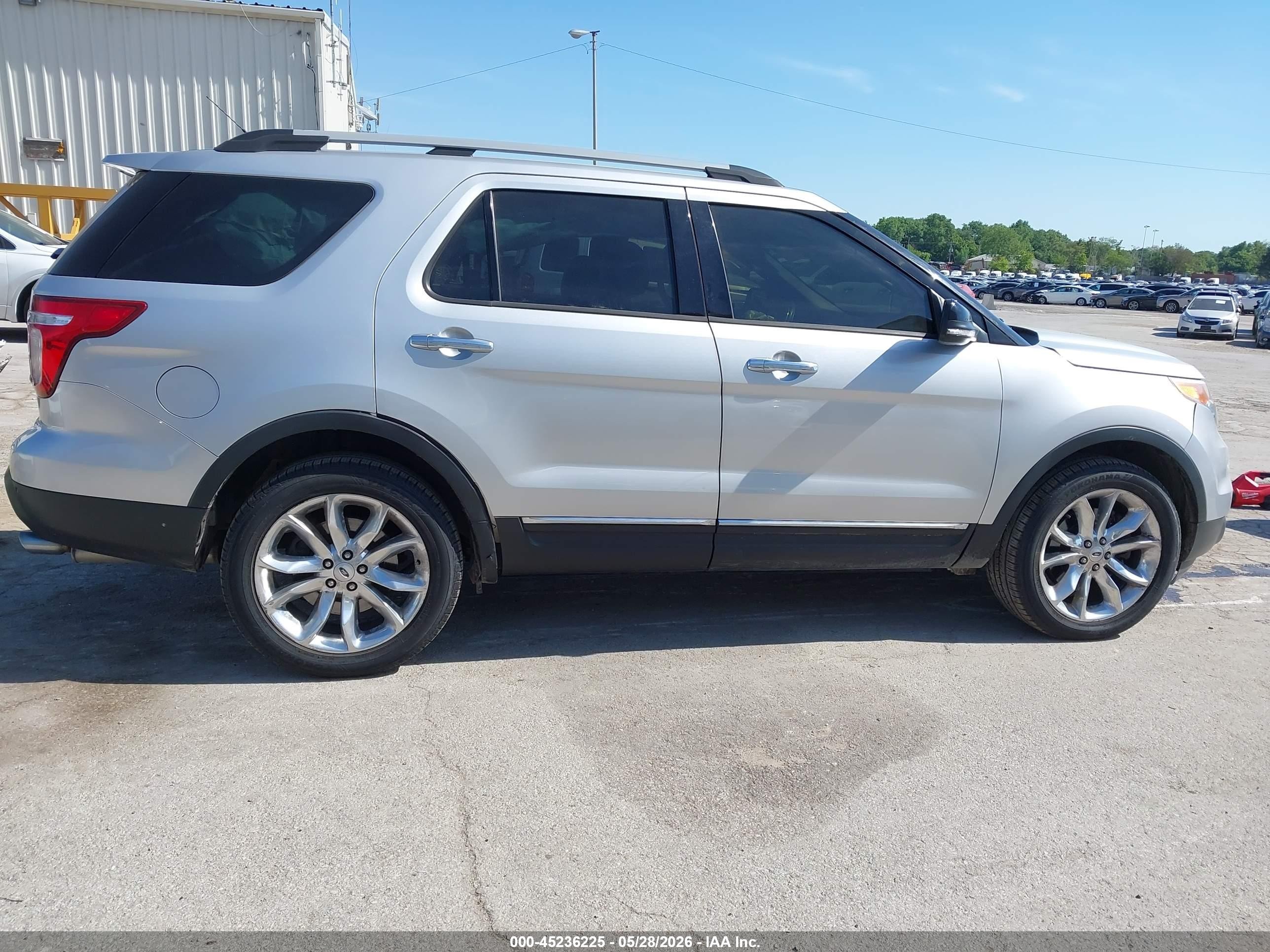 2014 Ford Explorer Xlt Gray vin: 1FM5K8D80EGA36926