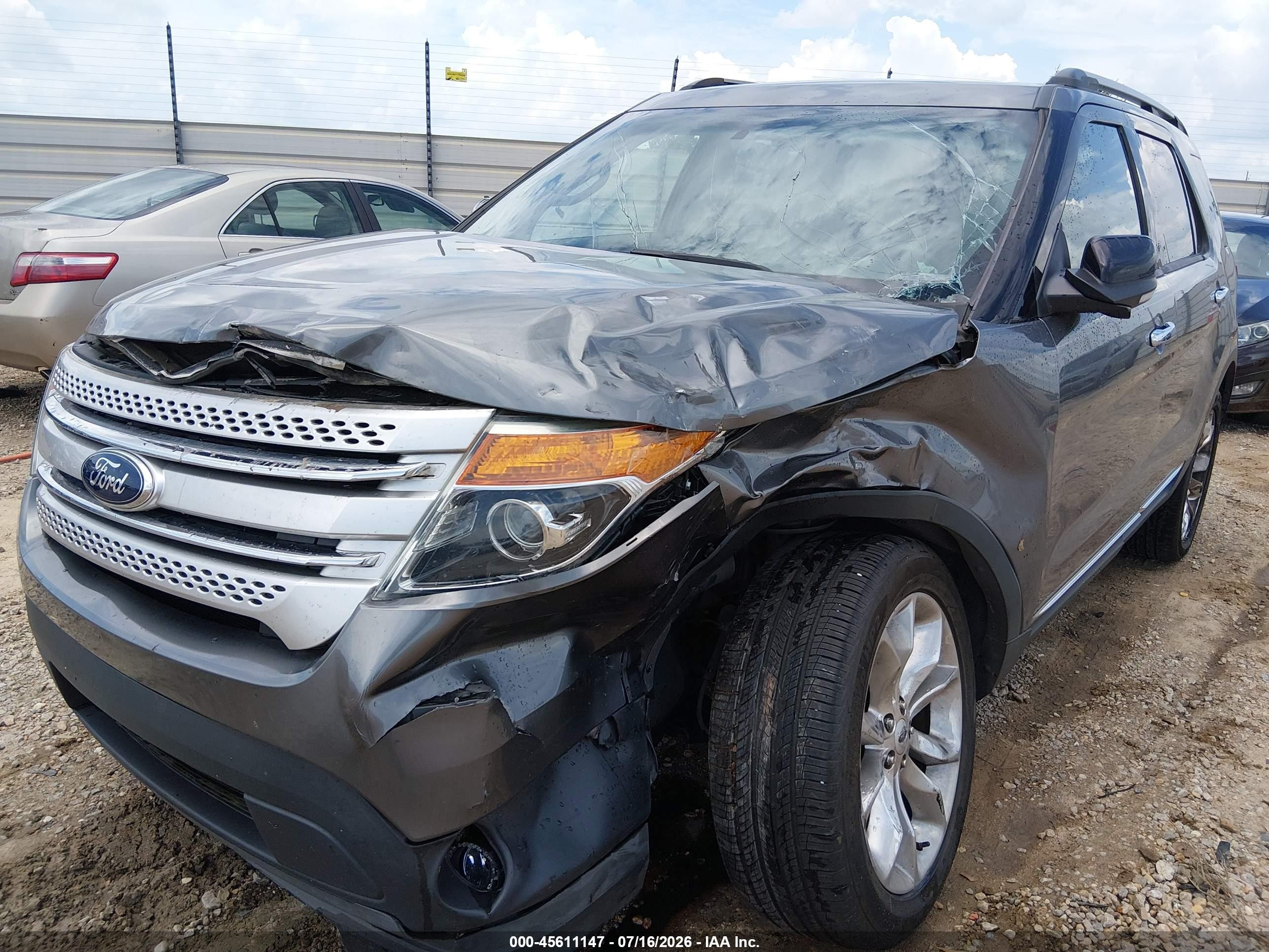 2014 Ford Explorer Xlt Gray vin: 1FM5K8D80EGA52527