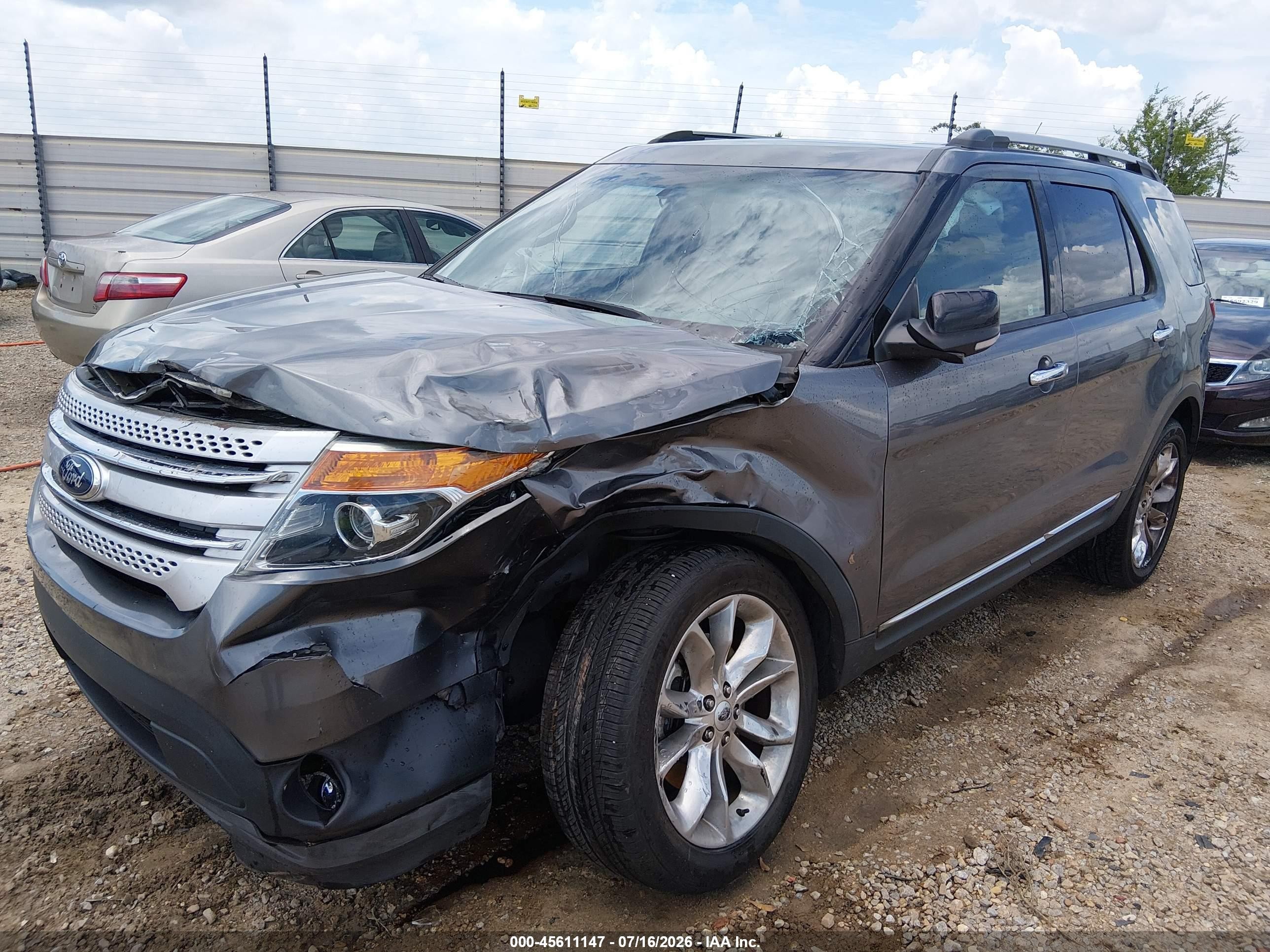 2014 Ford Explorer Xlt Gray vin: 1FM5K8D80EGA52527