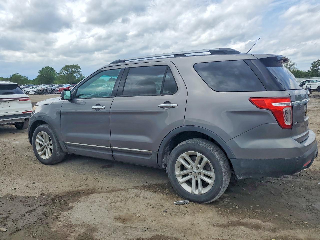 2014 Ford Explorer Xlt Серый vin: 1FM5K8D80EGA91392