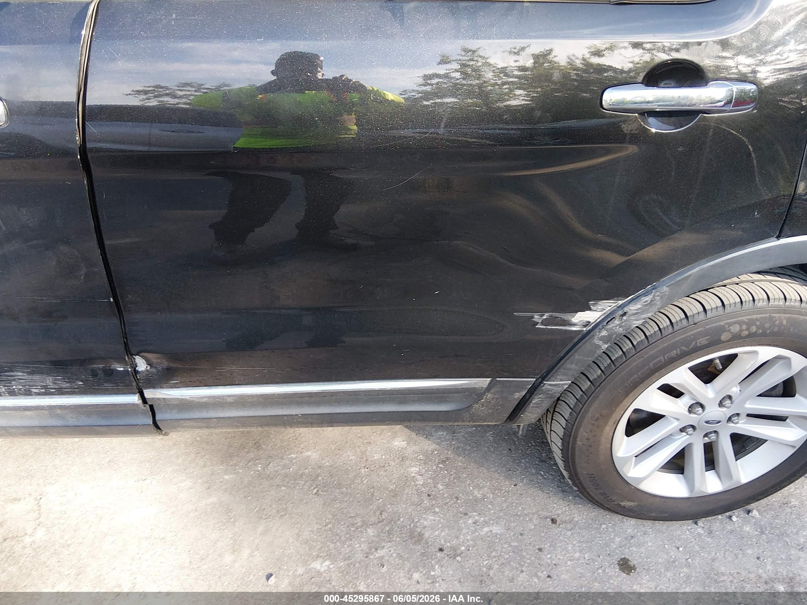 2014 Ford Explorer Xlt Black vin: 1FM5K8D80EGB86096