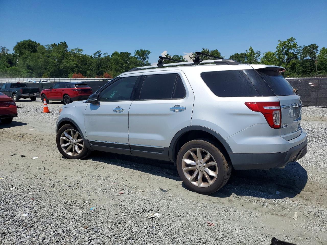 2014 Ford Explorer Xlt Silver vin: 1FM5K8D80EGC54543