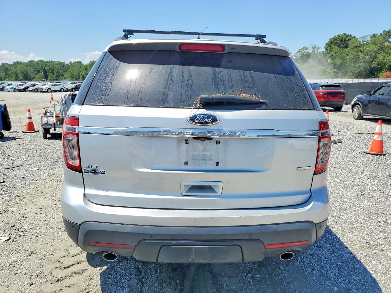 2014 Ford Explorer Xlt Silver vin: 1FM5K8D80EGC54543