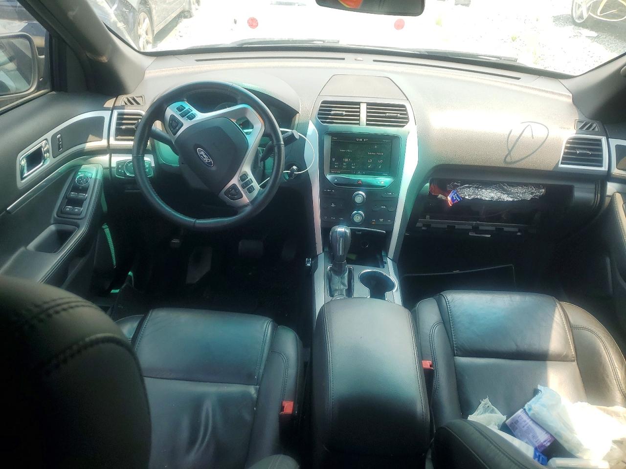 2014 Ford Explorer Xlt Silver vin: 1FM5K8D80EGC54543