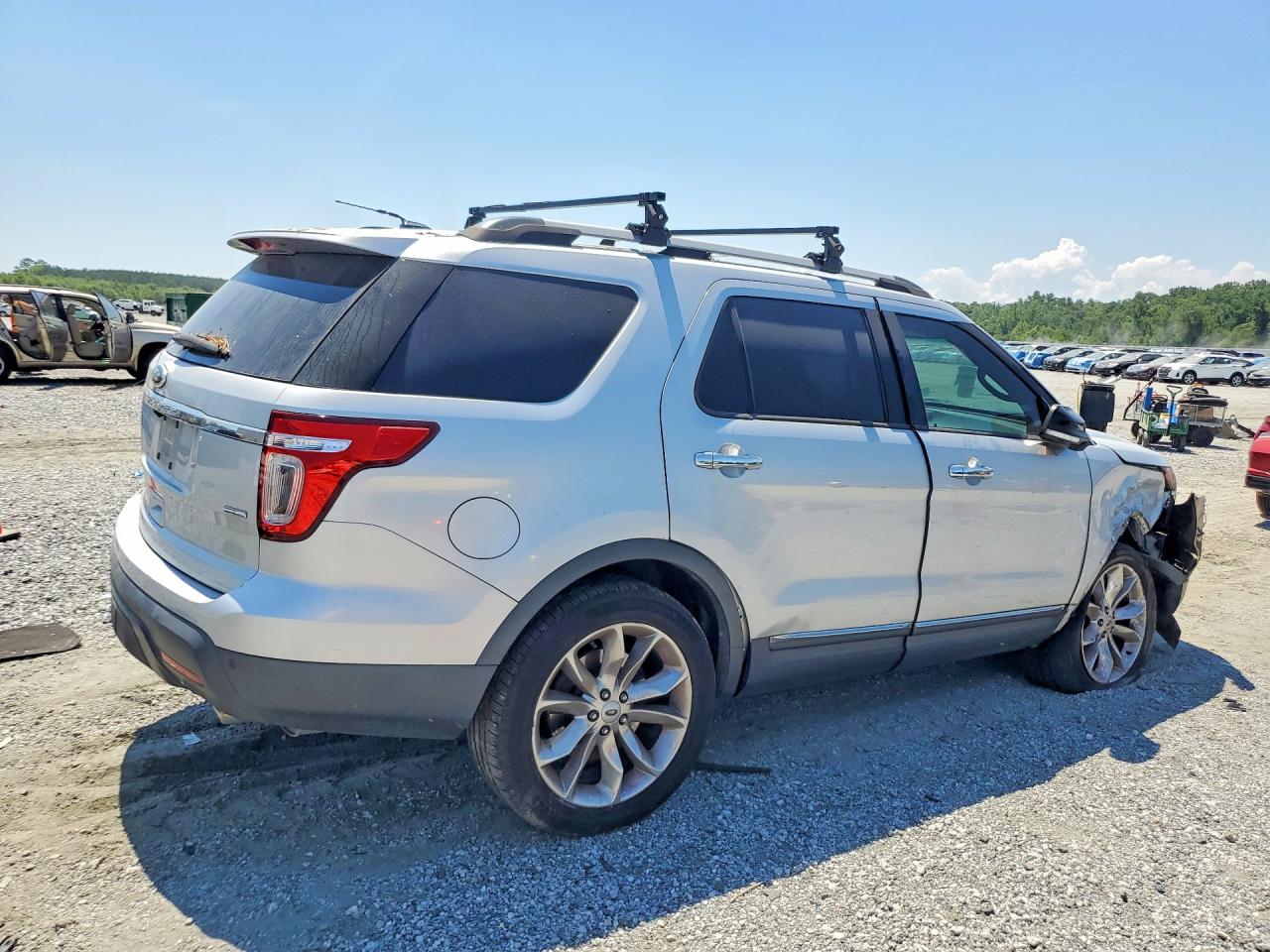 2014 Ford Explorer Xlt Silver vin: 1FM5K8D80EGC54543