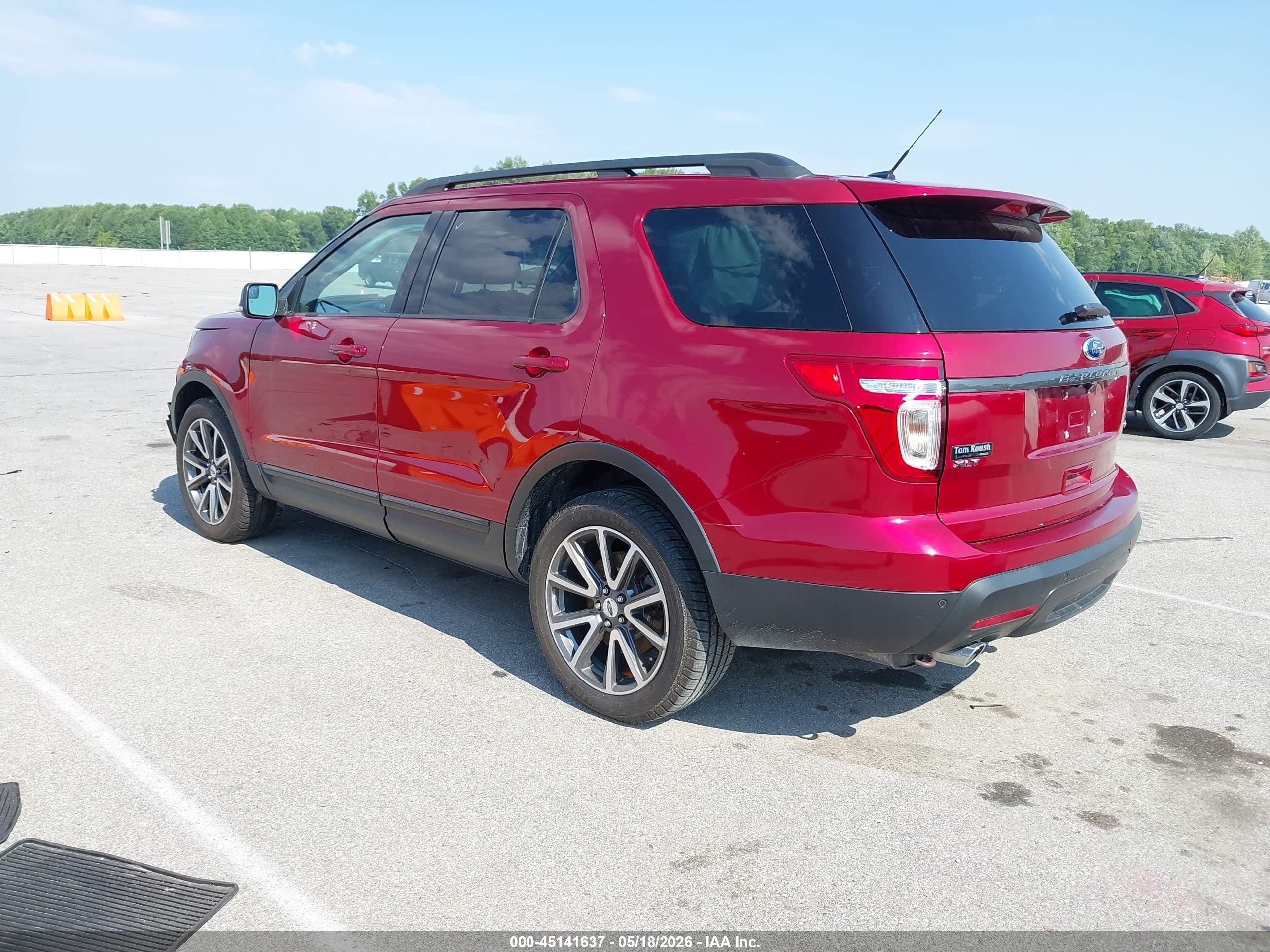 2015 Ford Explorer Xlt Red vin: 1FM5K8D80FGA08061