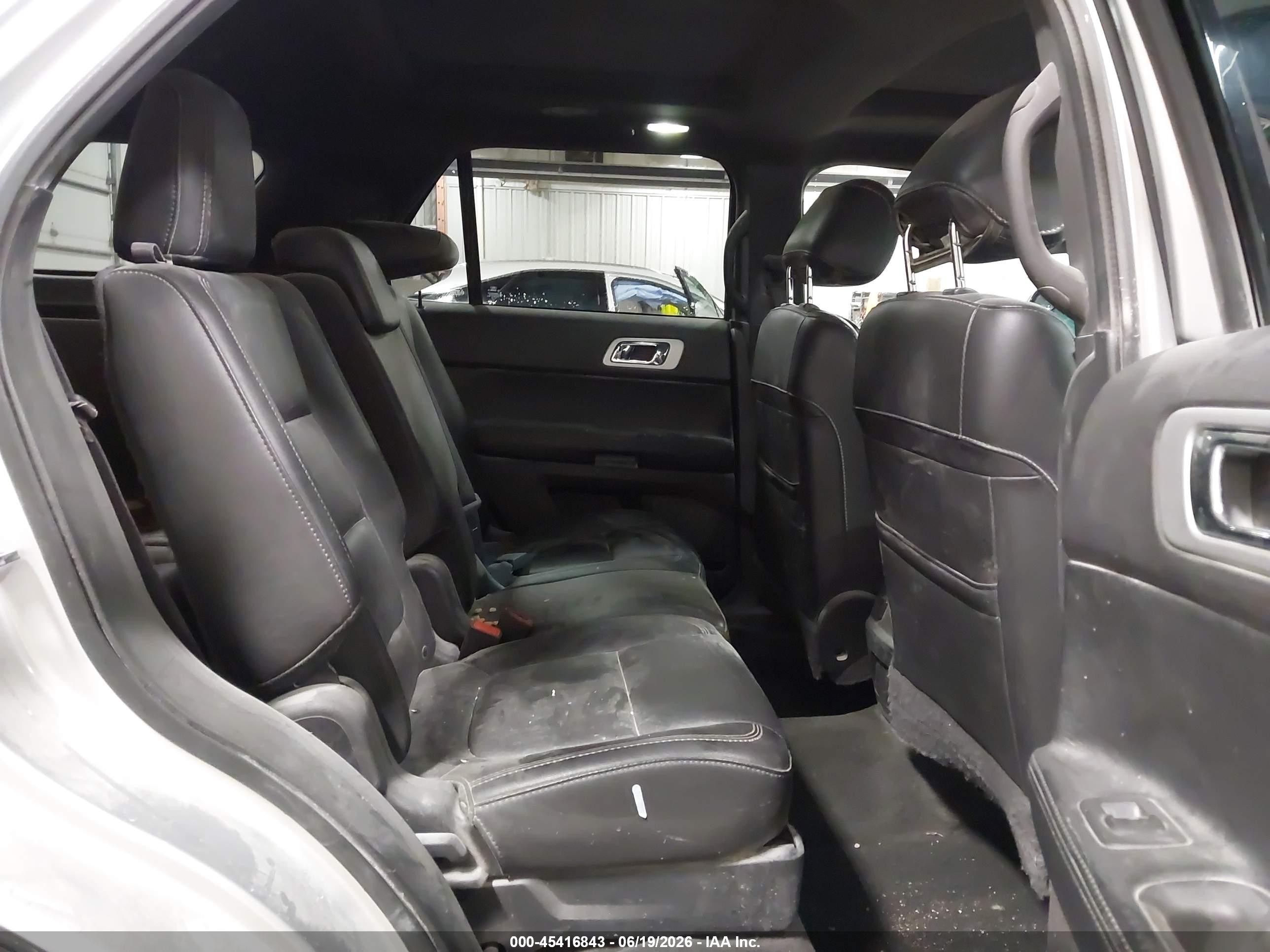 2015 Ford Explorer Xlt Silver vin: 1FM5K8D80FGA26074