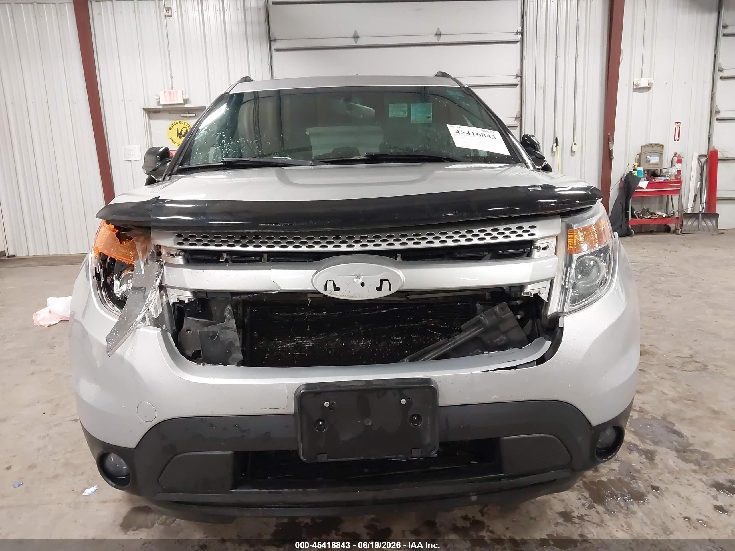 2015 Ford Explorer Xlt Silver vin: 1FM5K8D80FGA26074