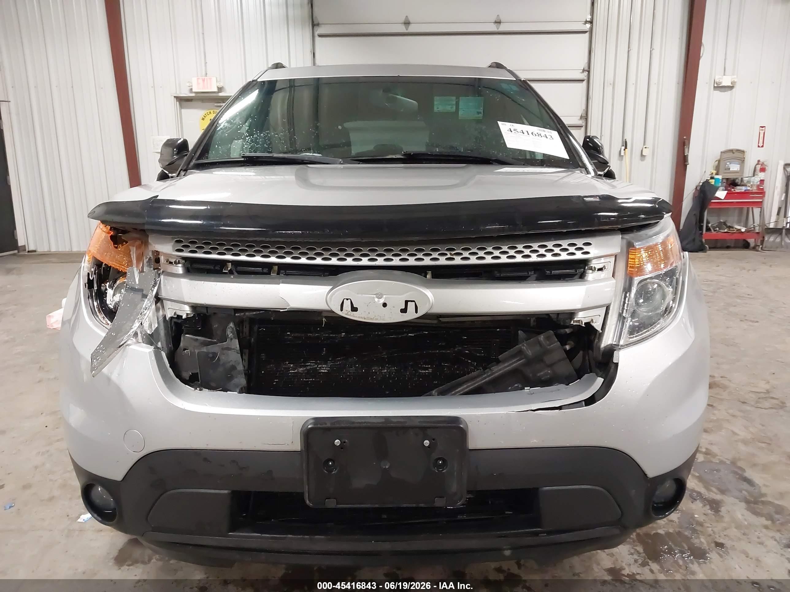 2015 Ford Explorer Xlt Silver vin: 1FM5K8D80FGA26074